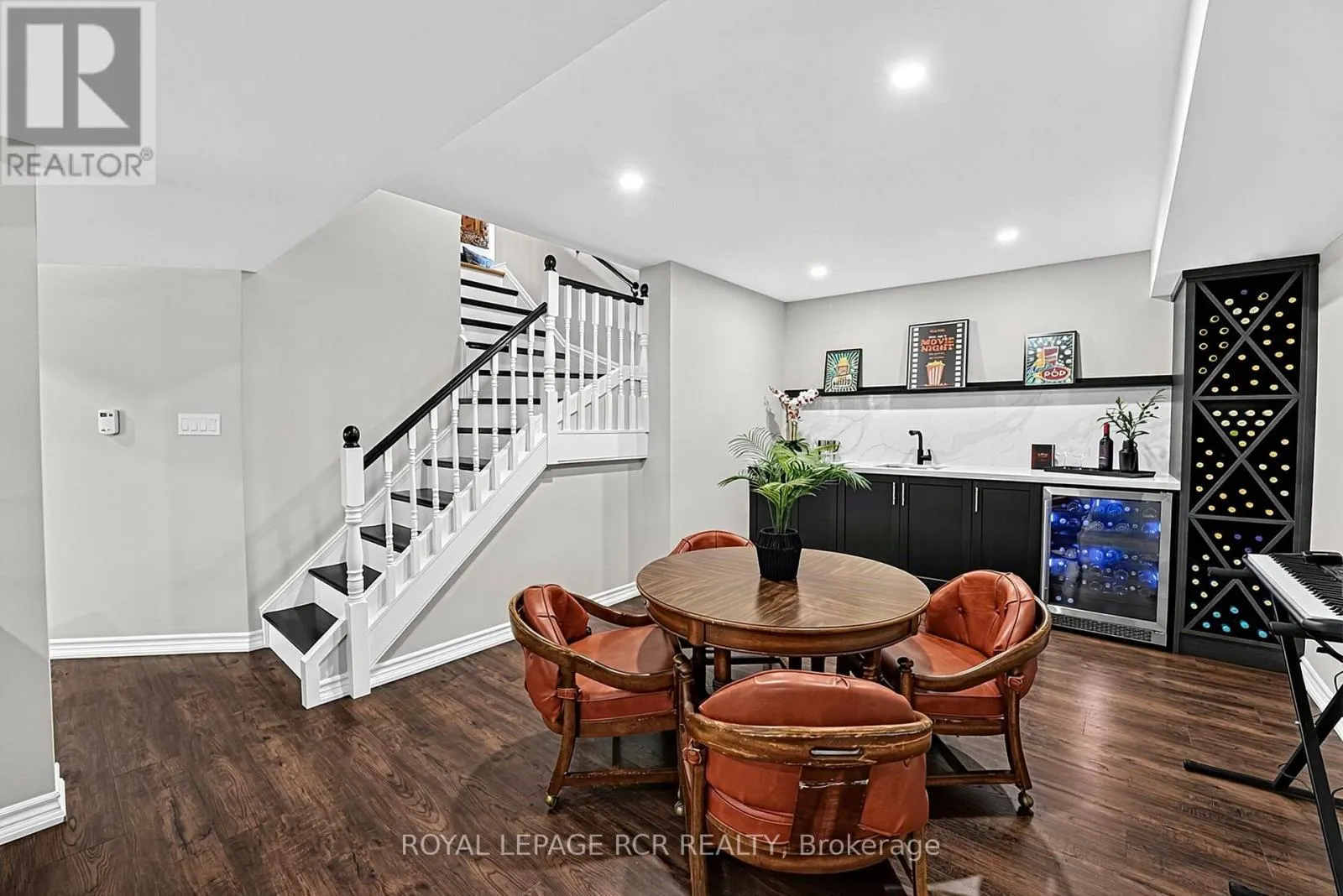 2 PINE RIDGE ROAD