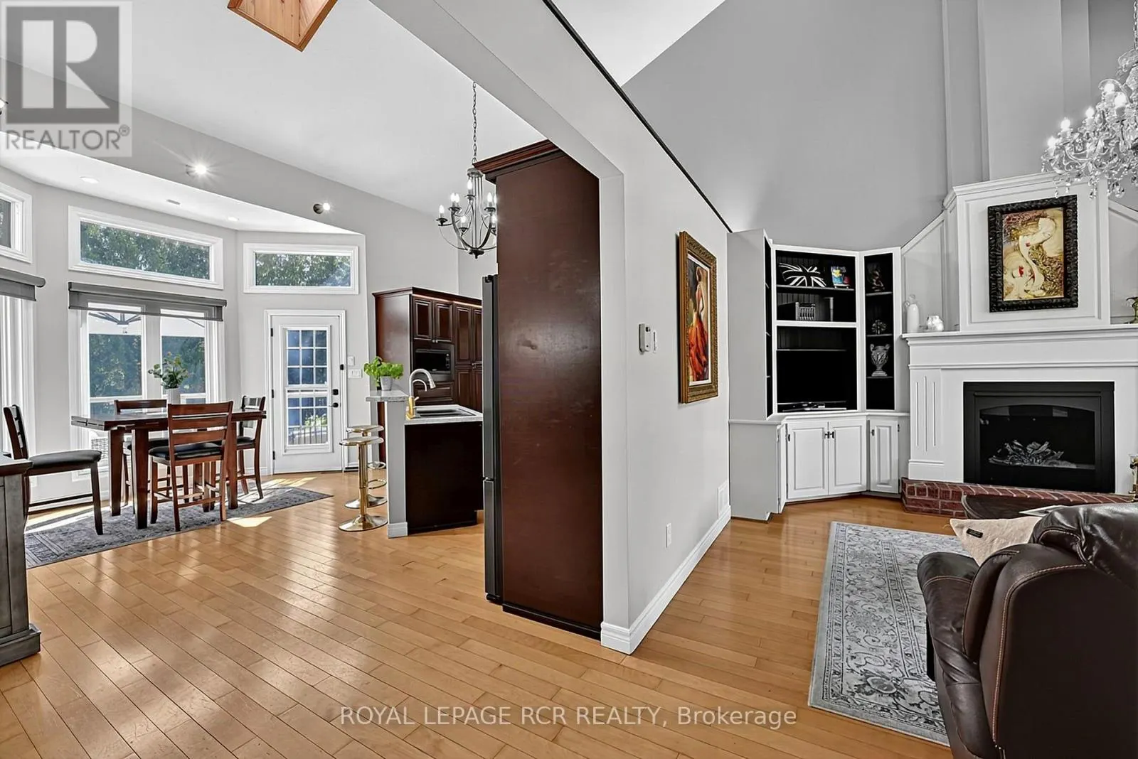 2 PINE RIDGE ROAD