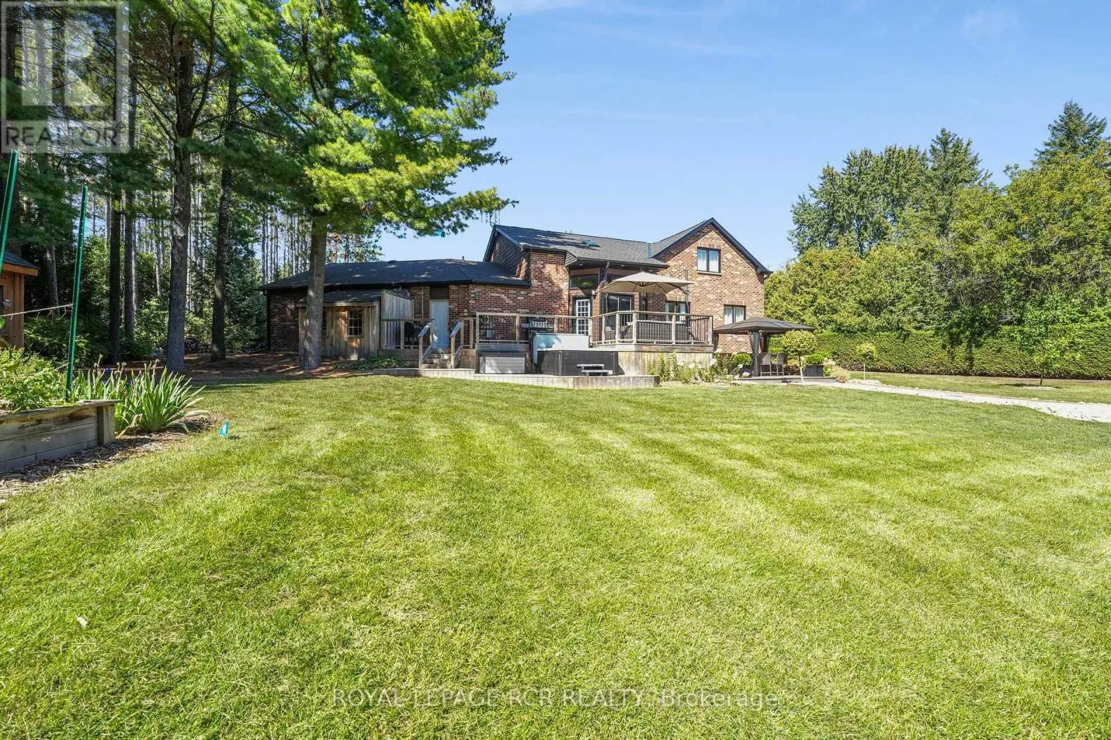 2 PINE RIDGE ROAD