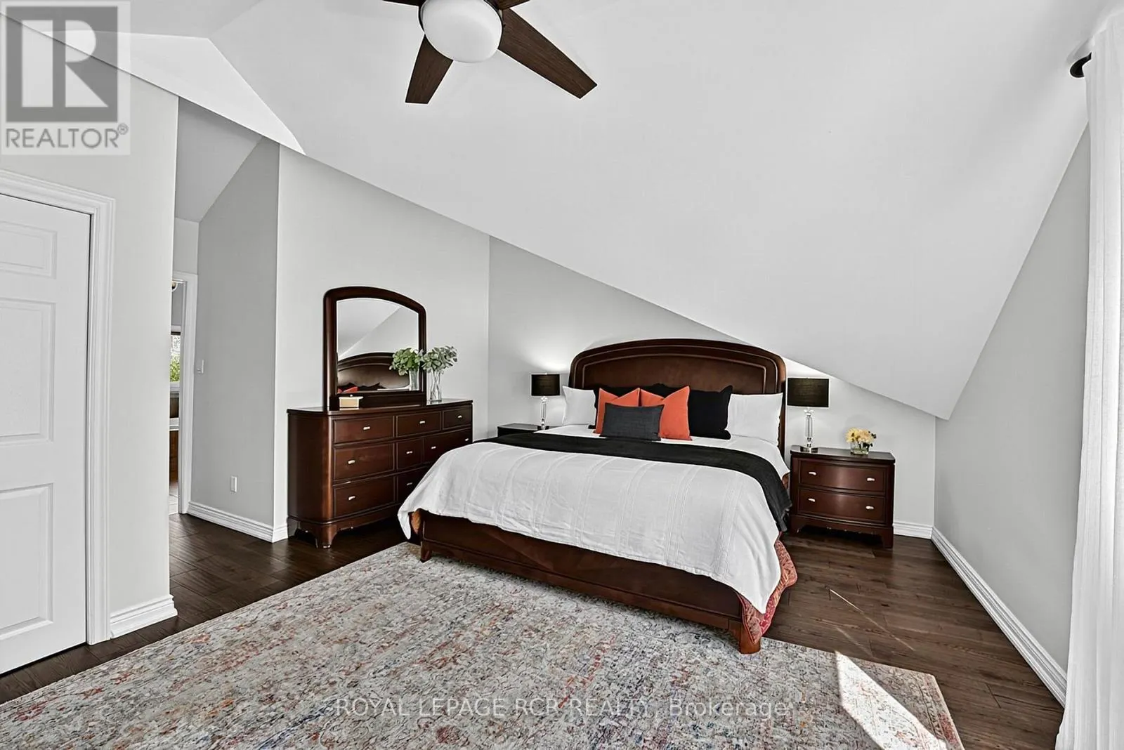2 PINE RIDGE ROAD