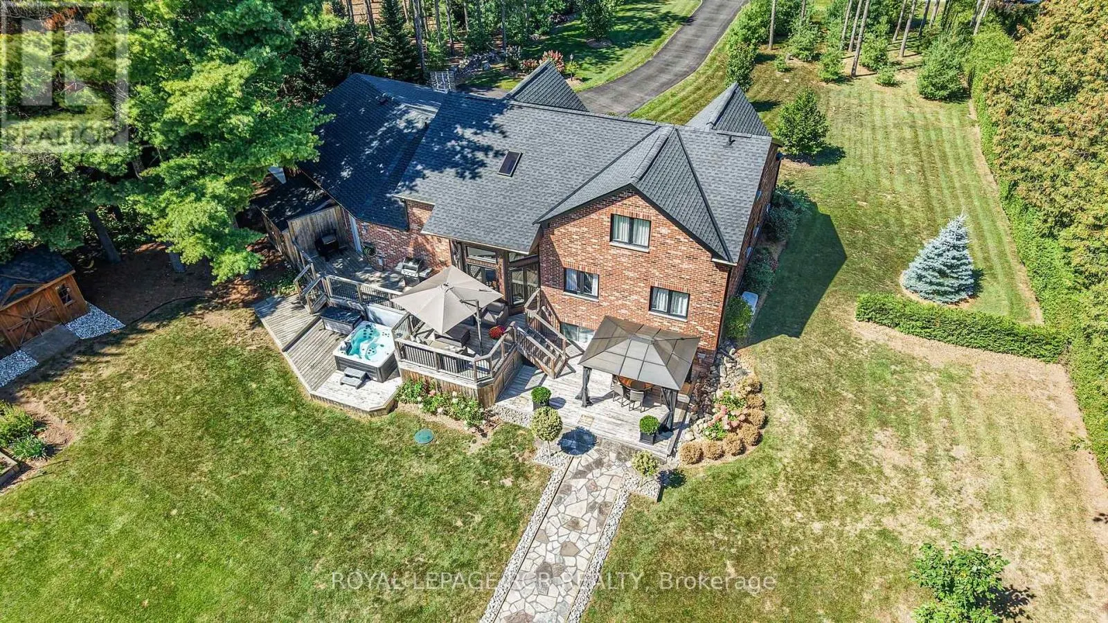 2 PINE RIDGE ROAD