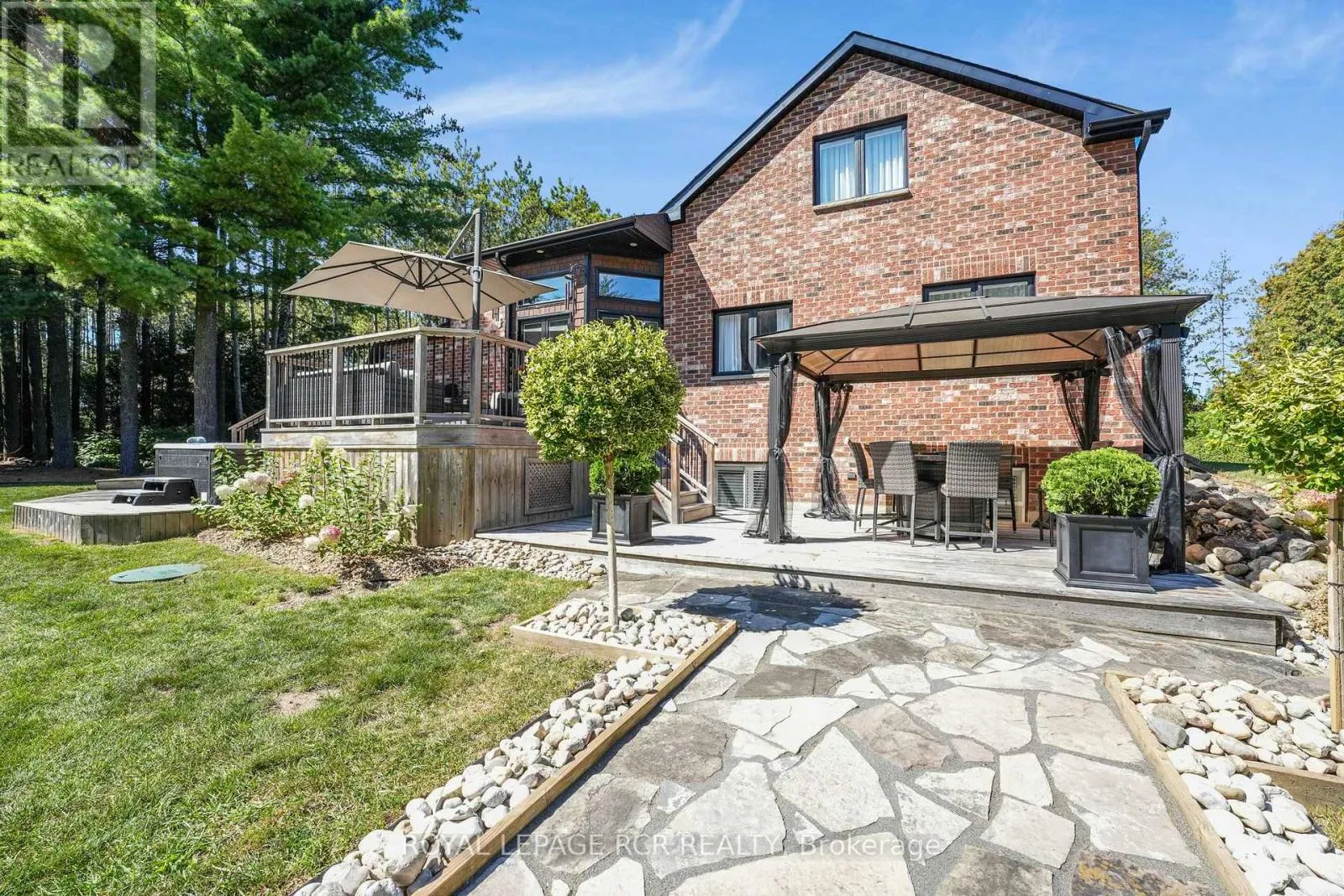 2 PINE RIDGE ROAD