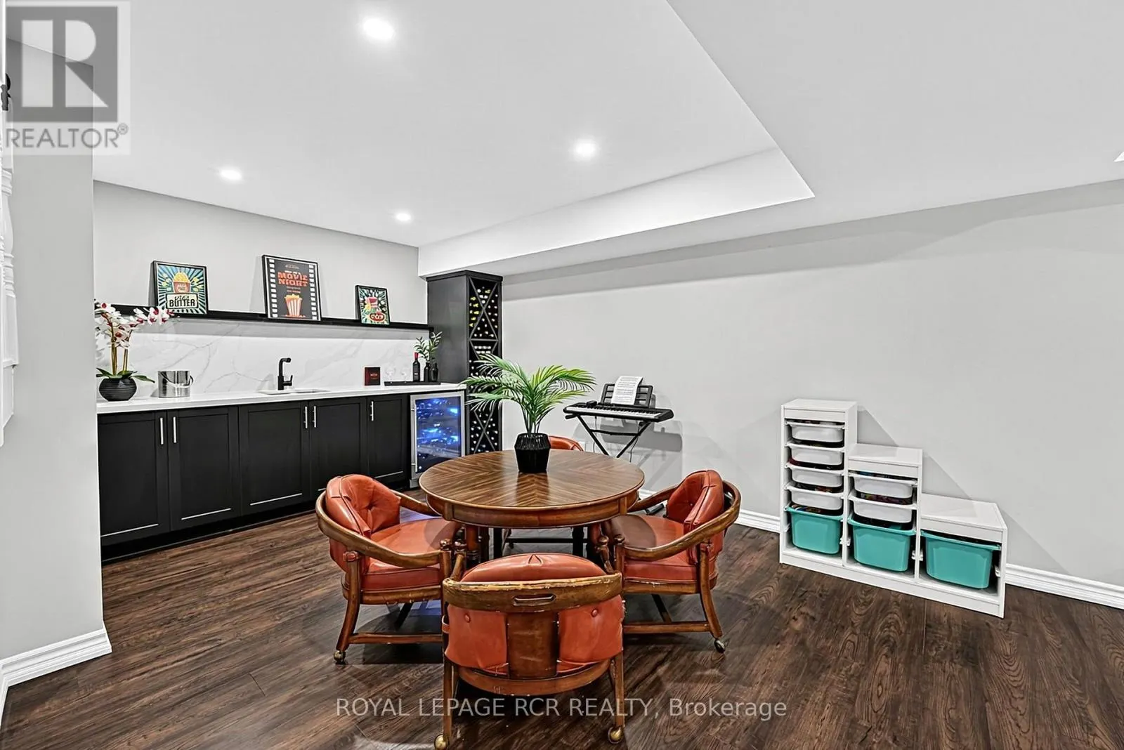 2 PINE RIDGE ROAD