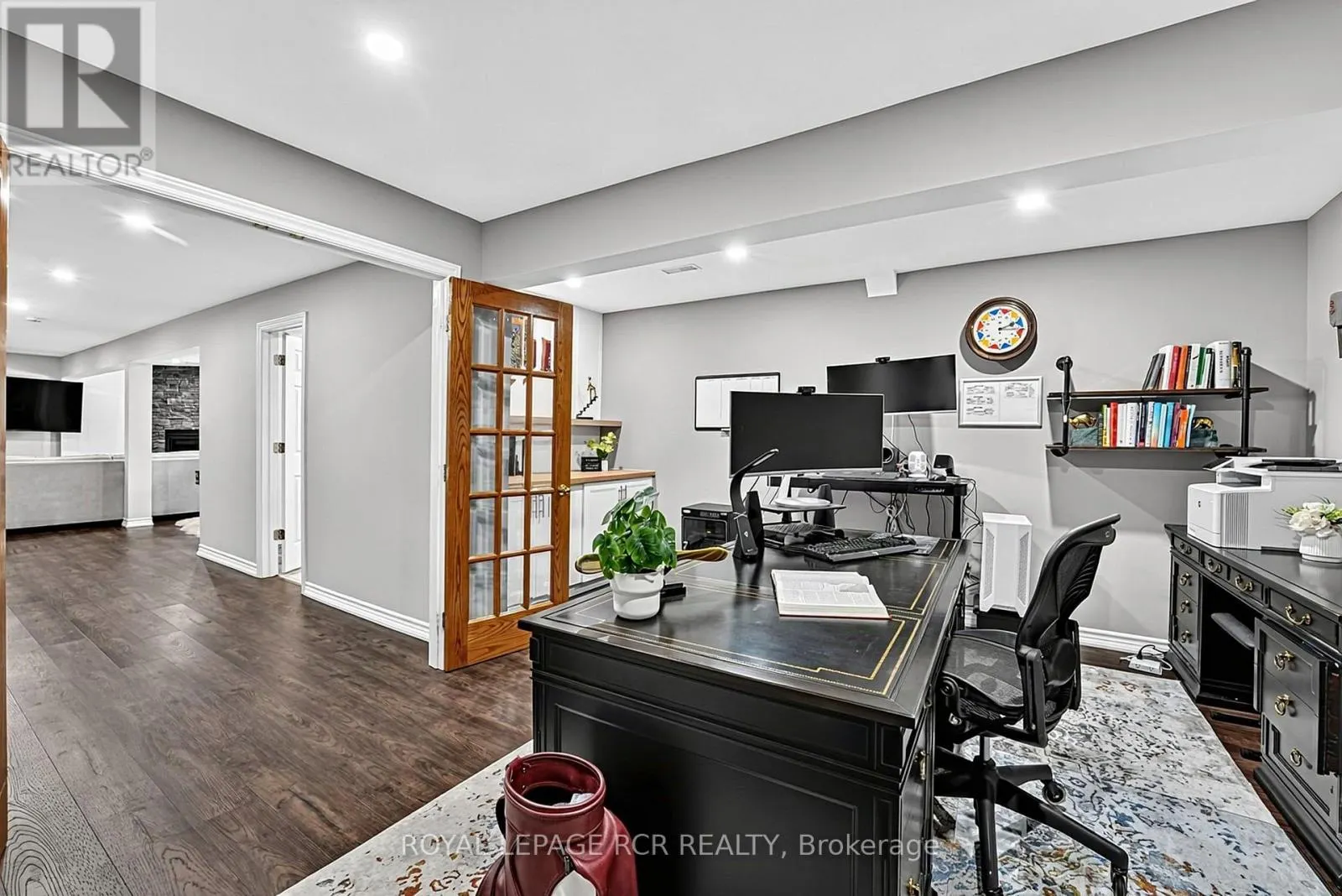 2 PINE RIDGE ROAD