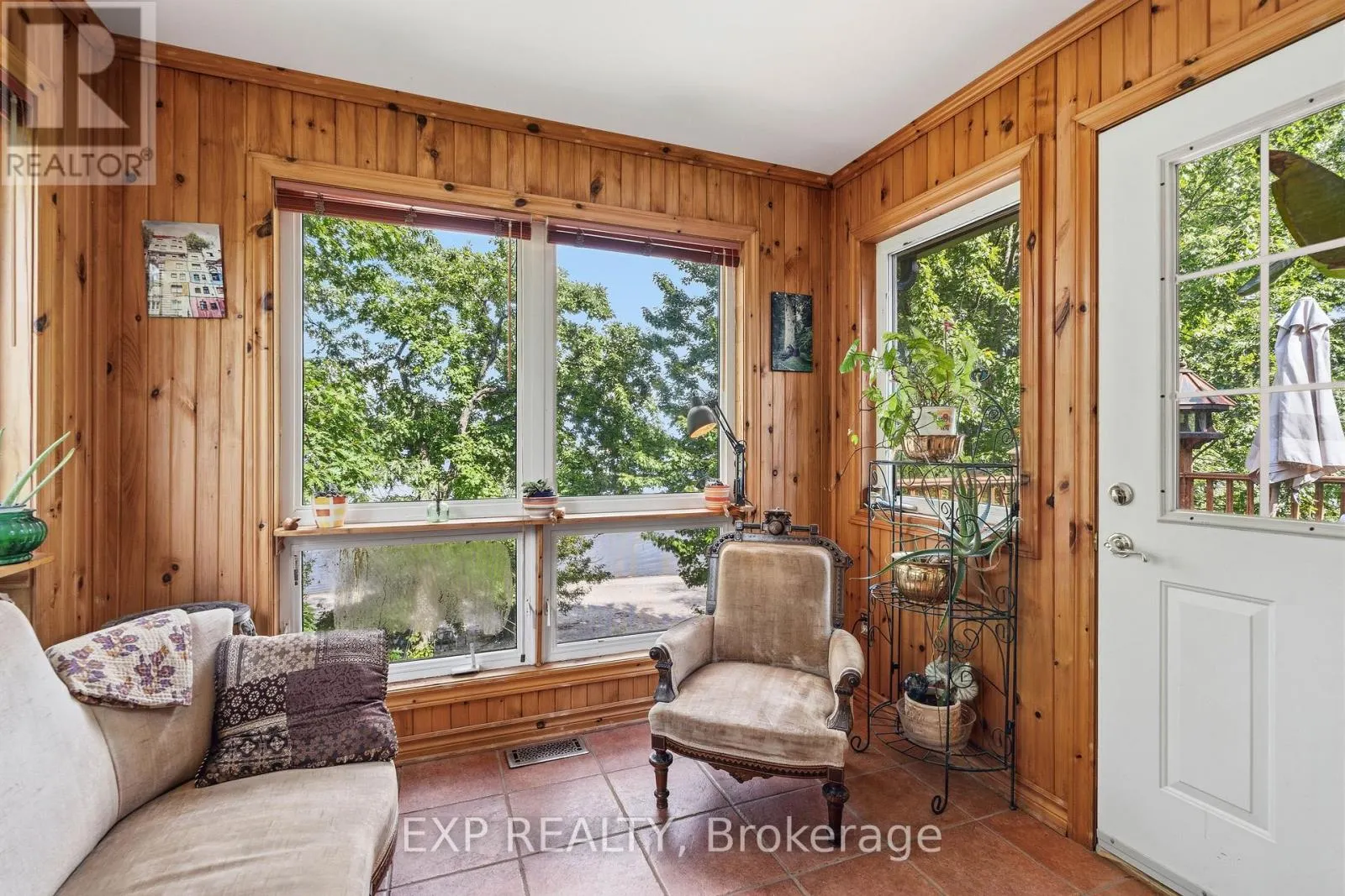 164 BAILLIE AVENUE
