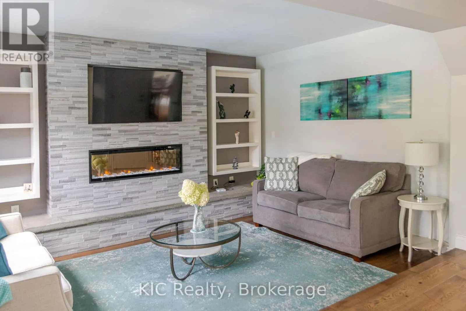2138 LORRAINE DRIVE