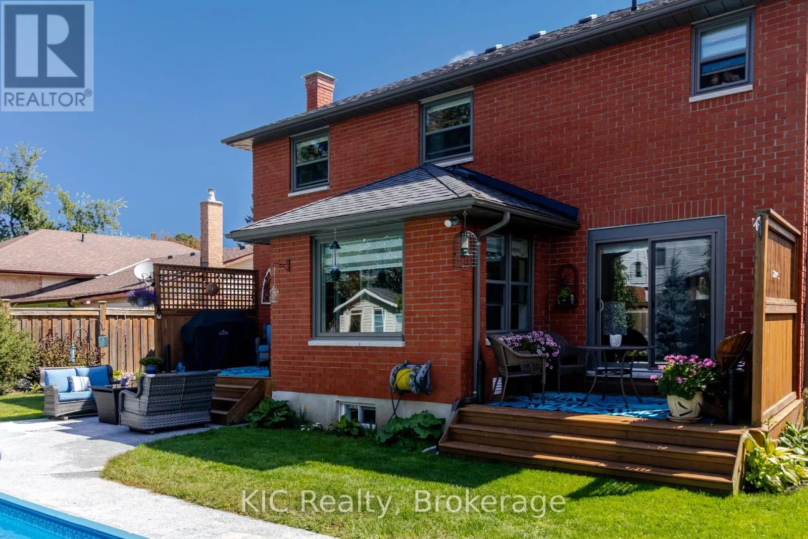 2138 LORRAINE DRIVE