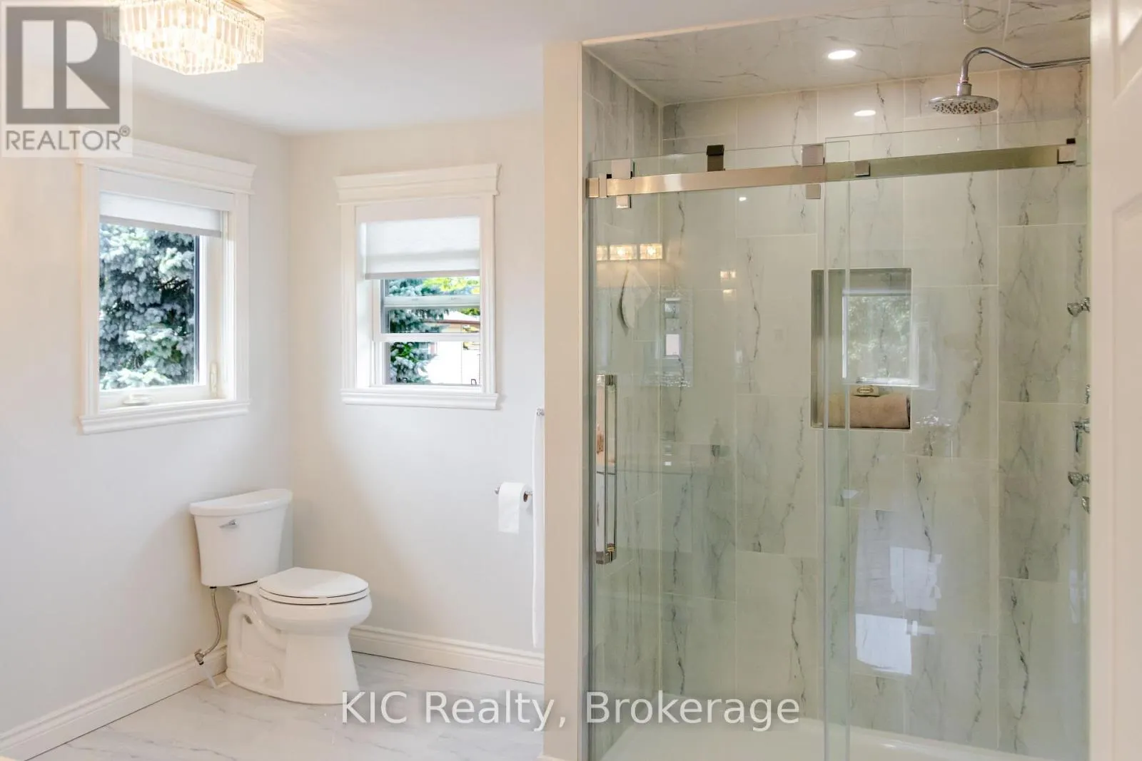 2138 LORRAINE DRIVE