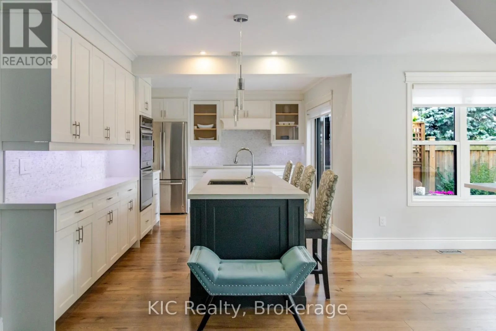 2138 LORRAINE DRIVE