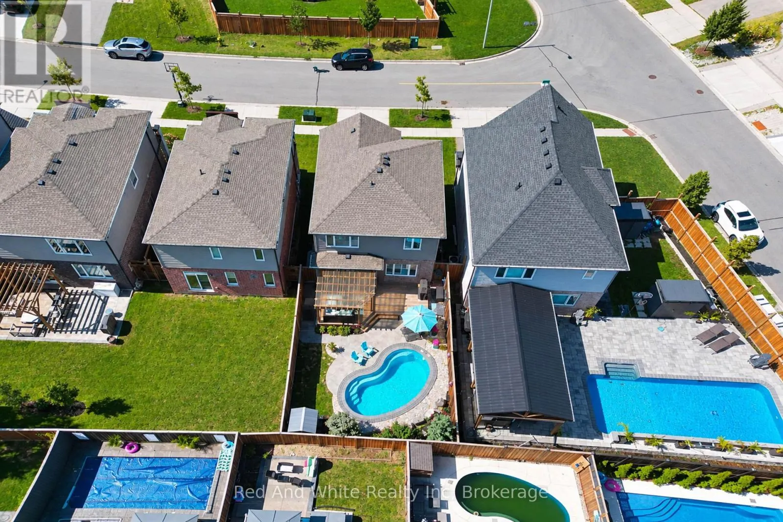 428 FREURE DRIVE