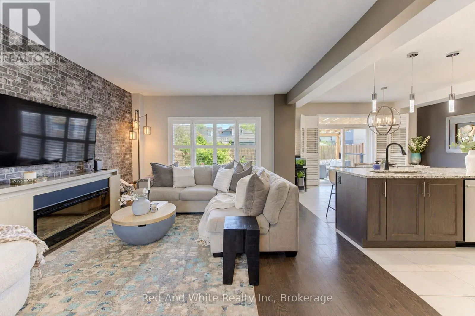 428 FREURE DRIVE