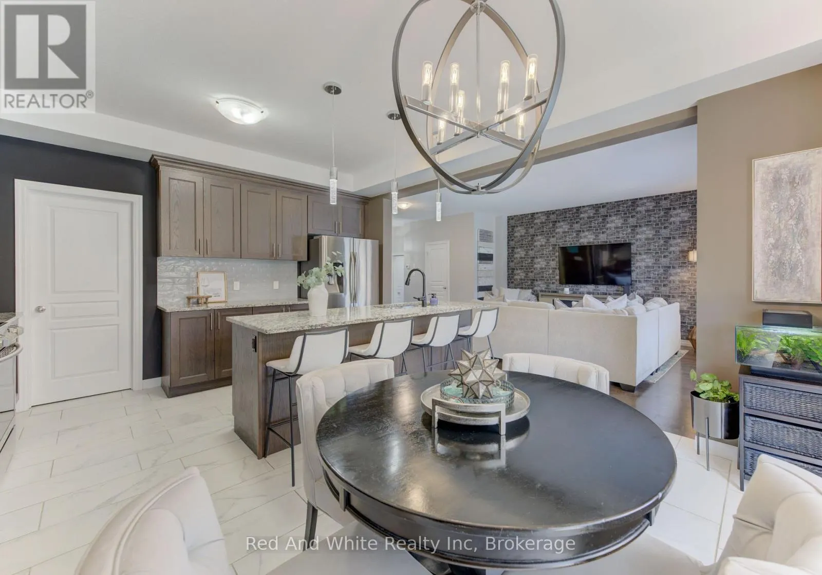 428 FREURE DRIVE