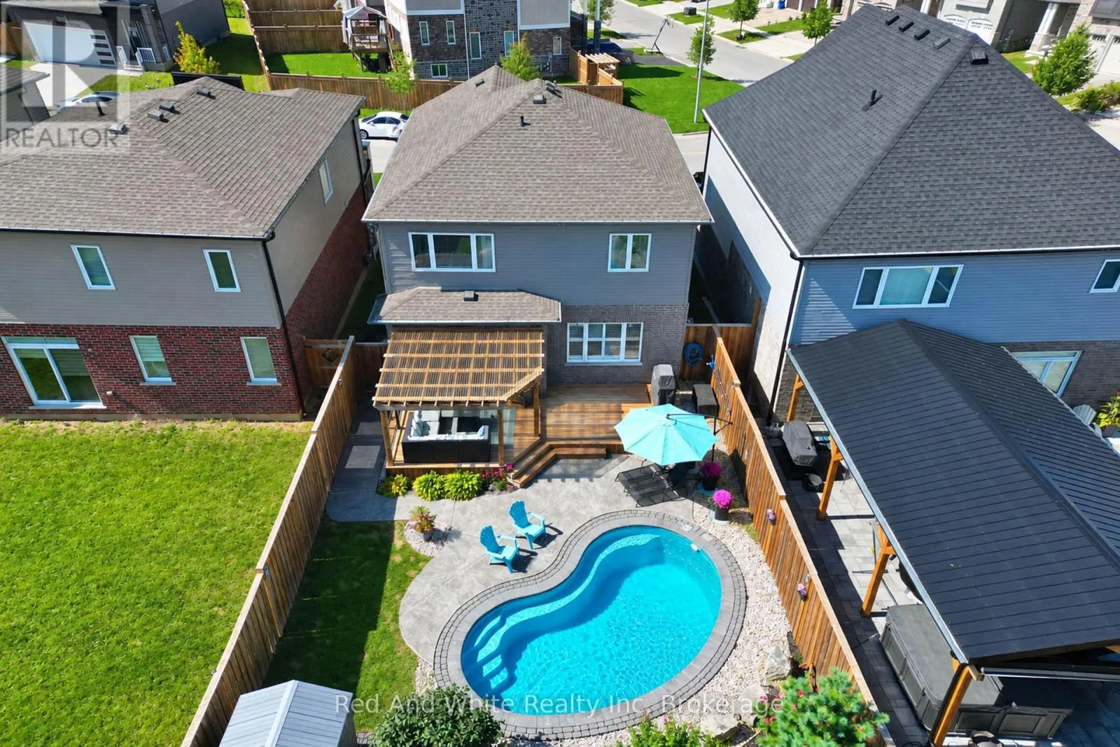 428 FREURE DRIVE