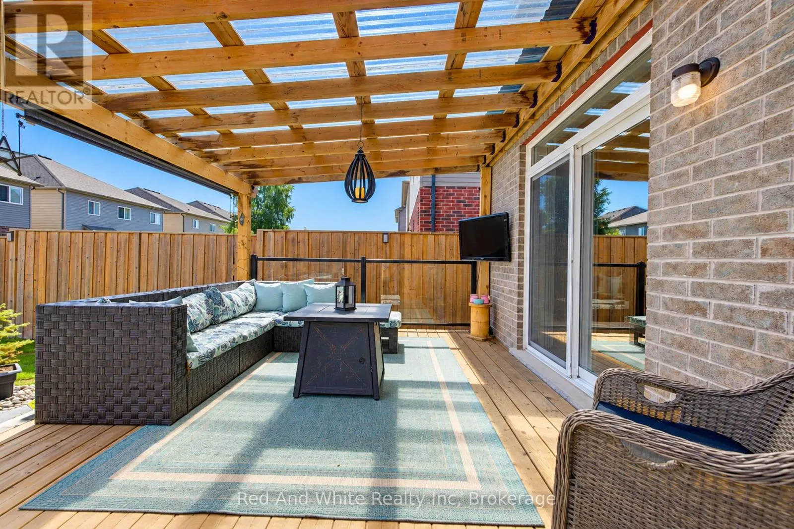 428 FREURE DRIVE