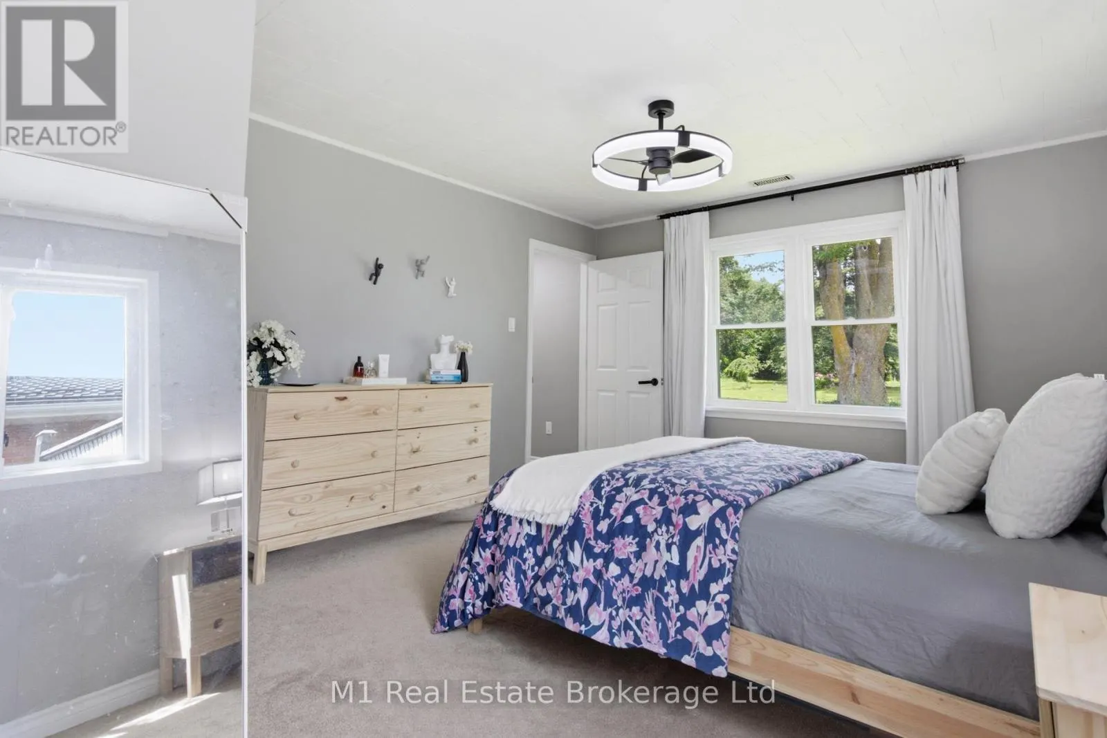 120 WELLINGTON 7 ROAD