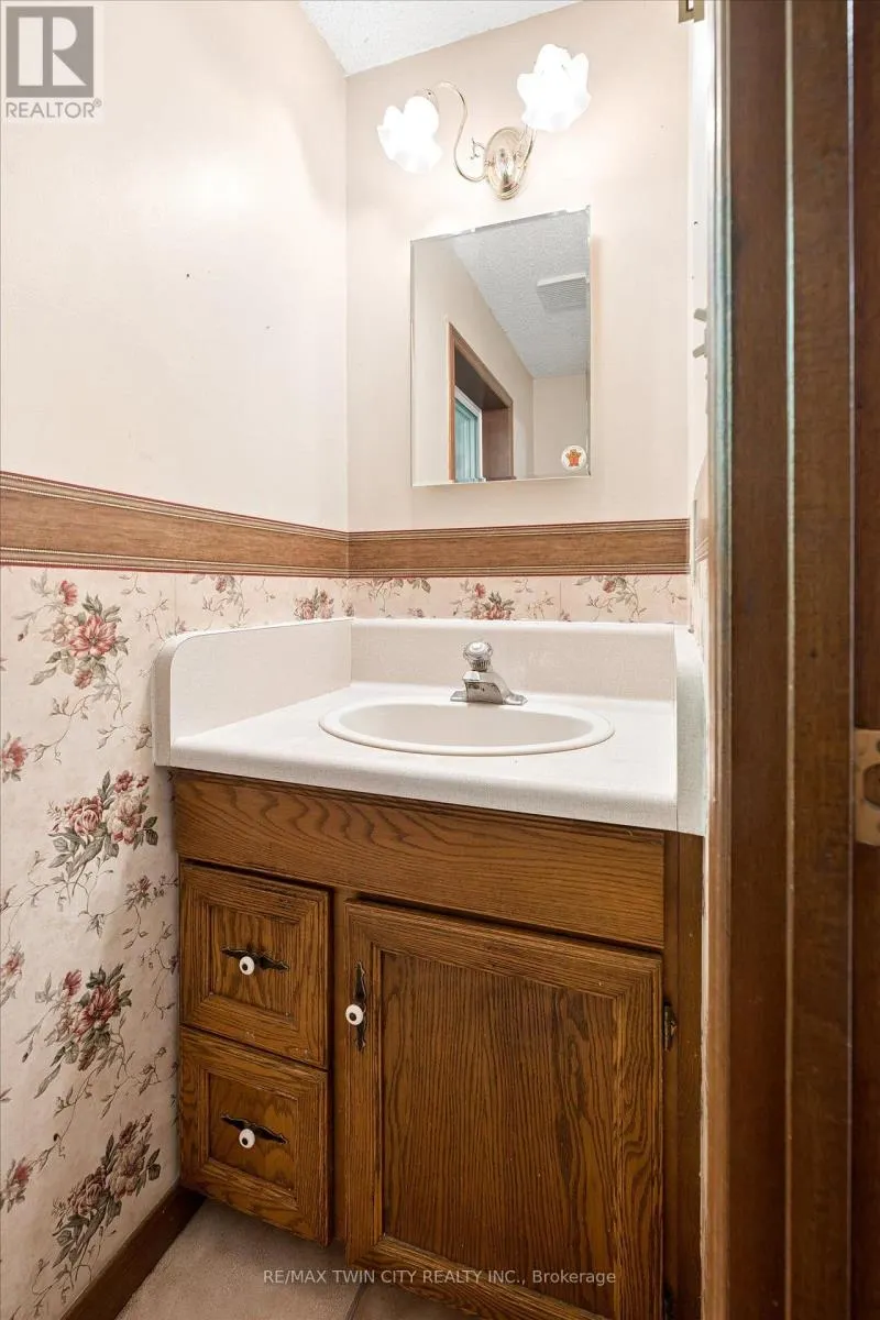 2018 GREENWOOD HILL ROAD