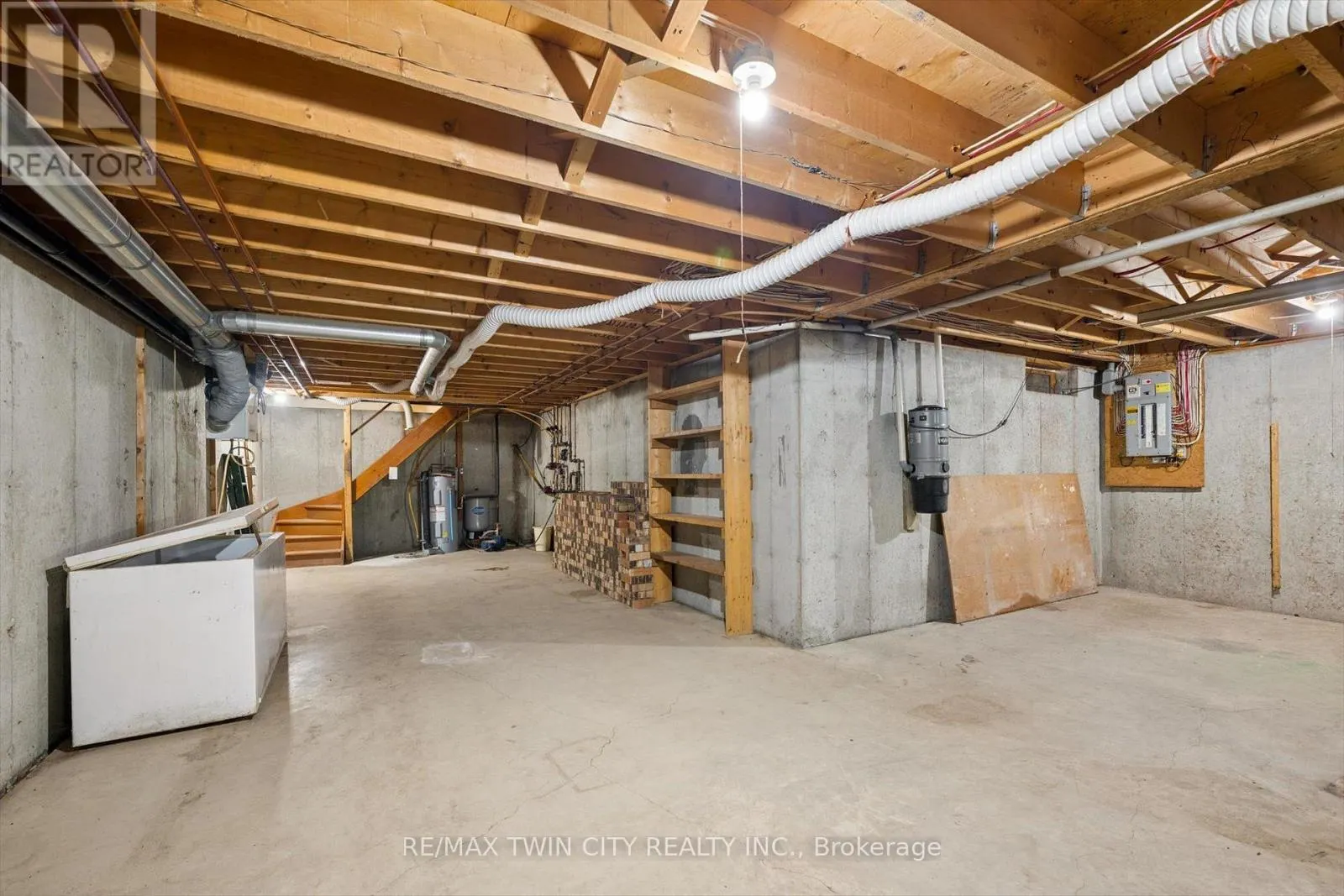 2018 GREENWOOD HILL ROAD