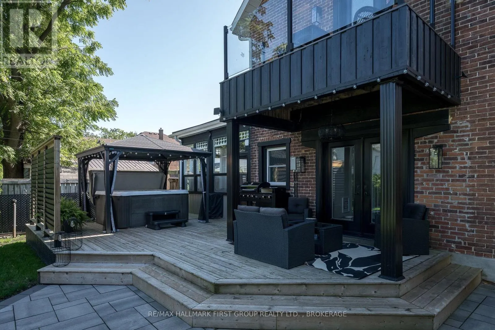 62 ALEXANDER STREET