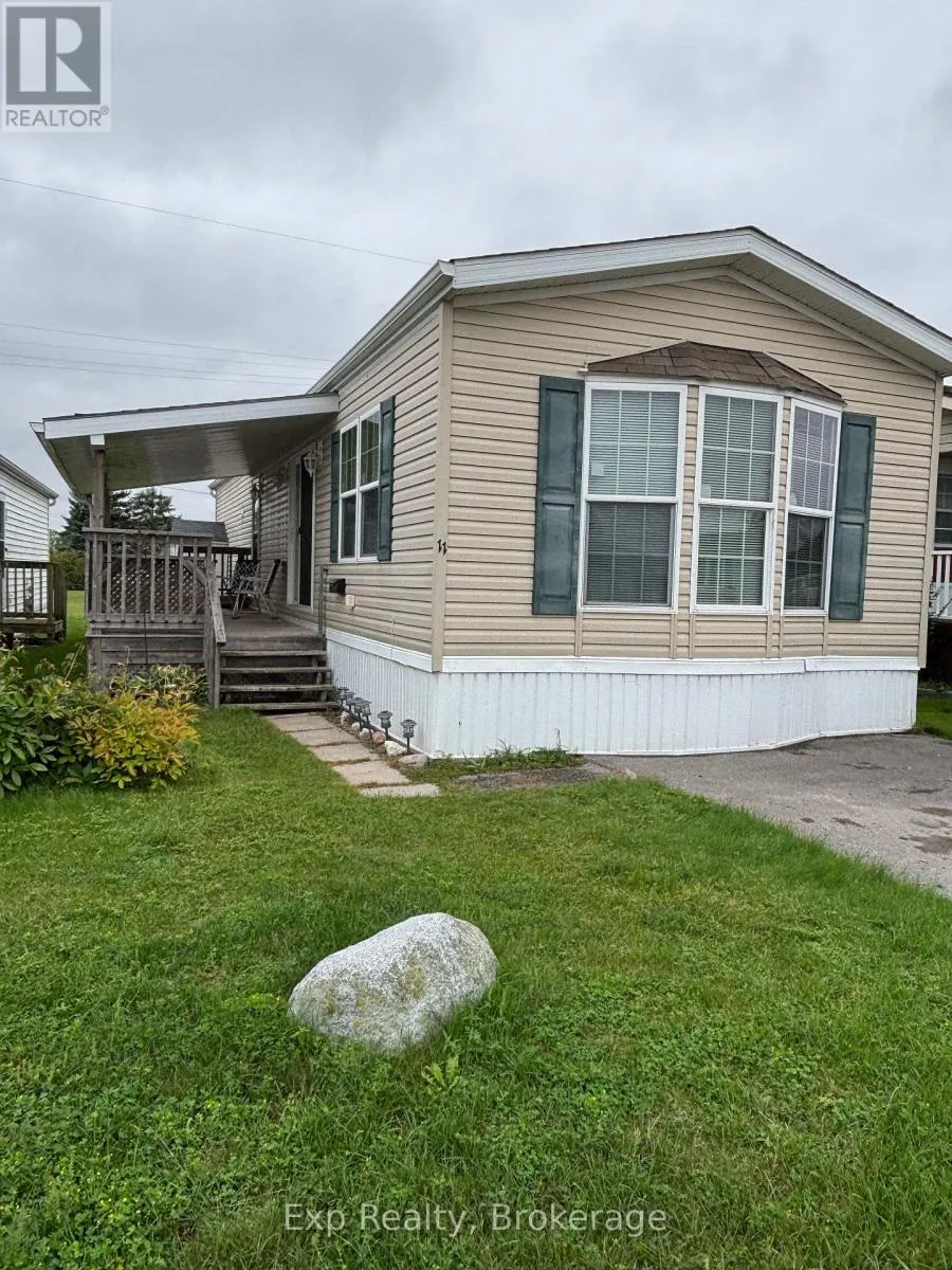 11 - 311 DUNDAS STREET E #11