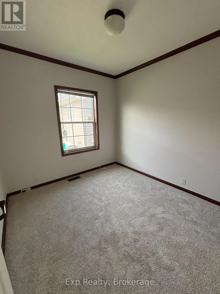 11 - 311 DUNDAS STREET E #11