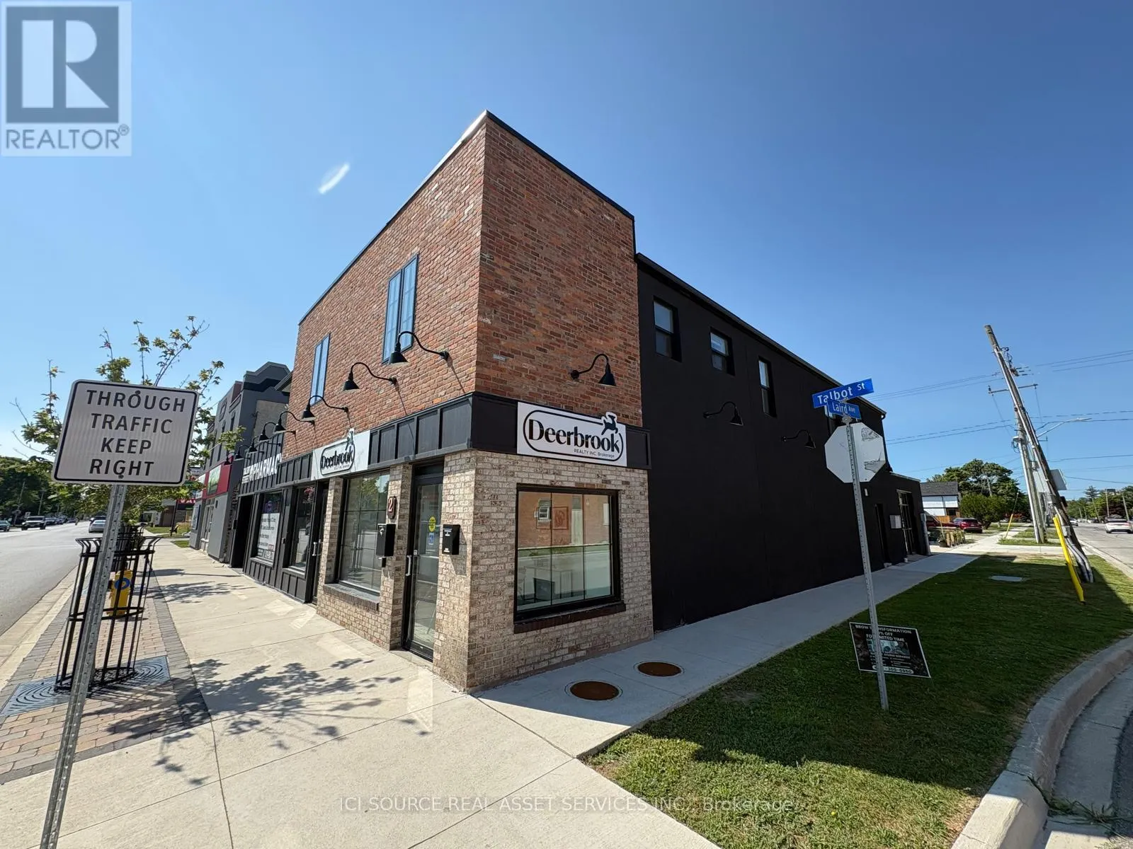 UNIT 4 - 2 TALBOT STREET S
