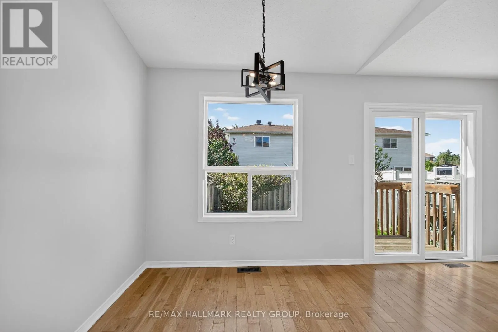 82 WHALINGS CIRCLE
