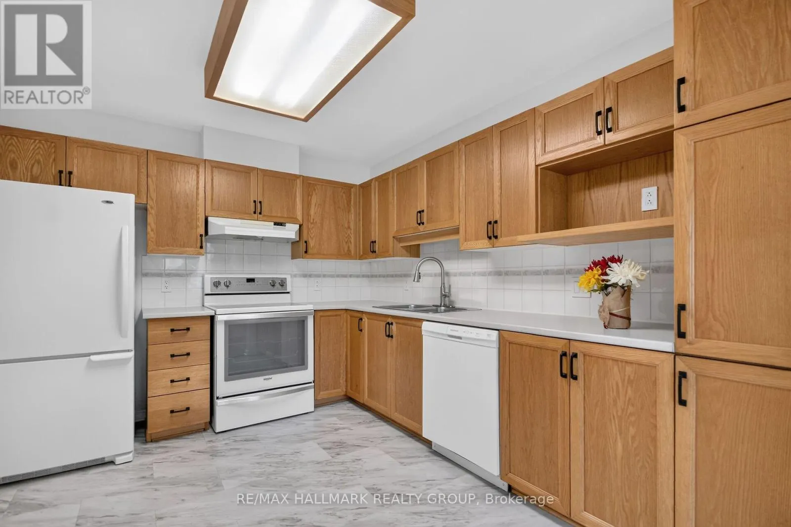82 WHALINGS CIRCLE
