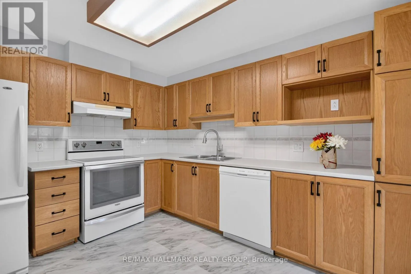 82 WHALINGS CIRCLE
