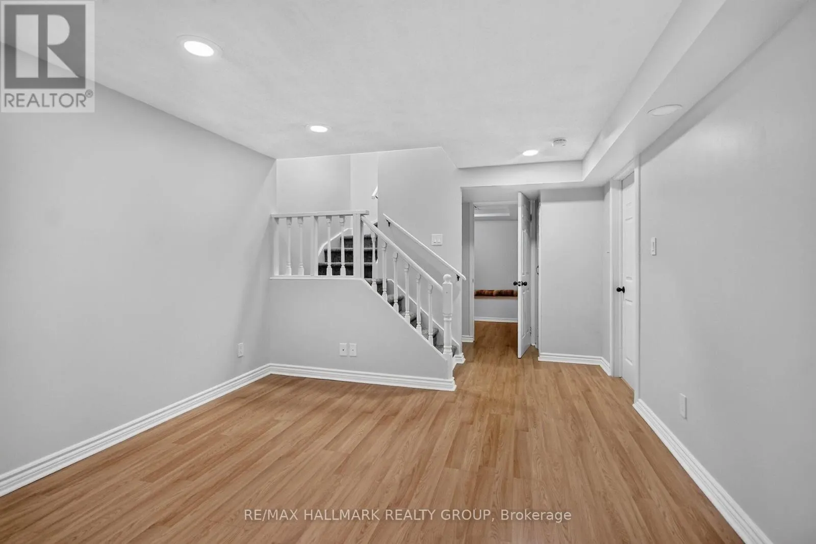 82 WHALINGS CIRCLE