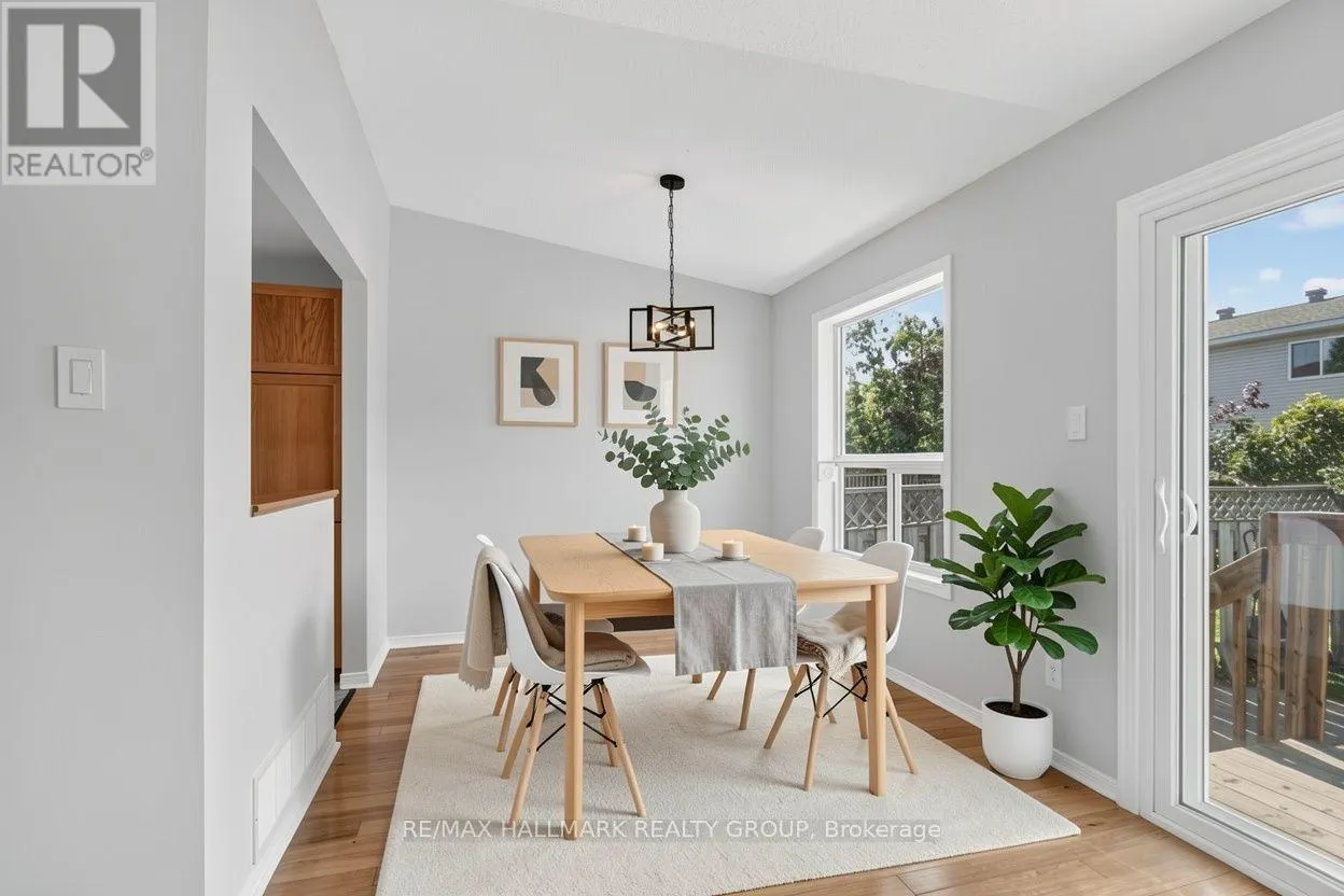 82 WHALINGS CIRCLE