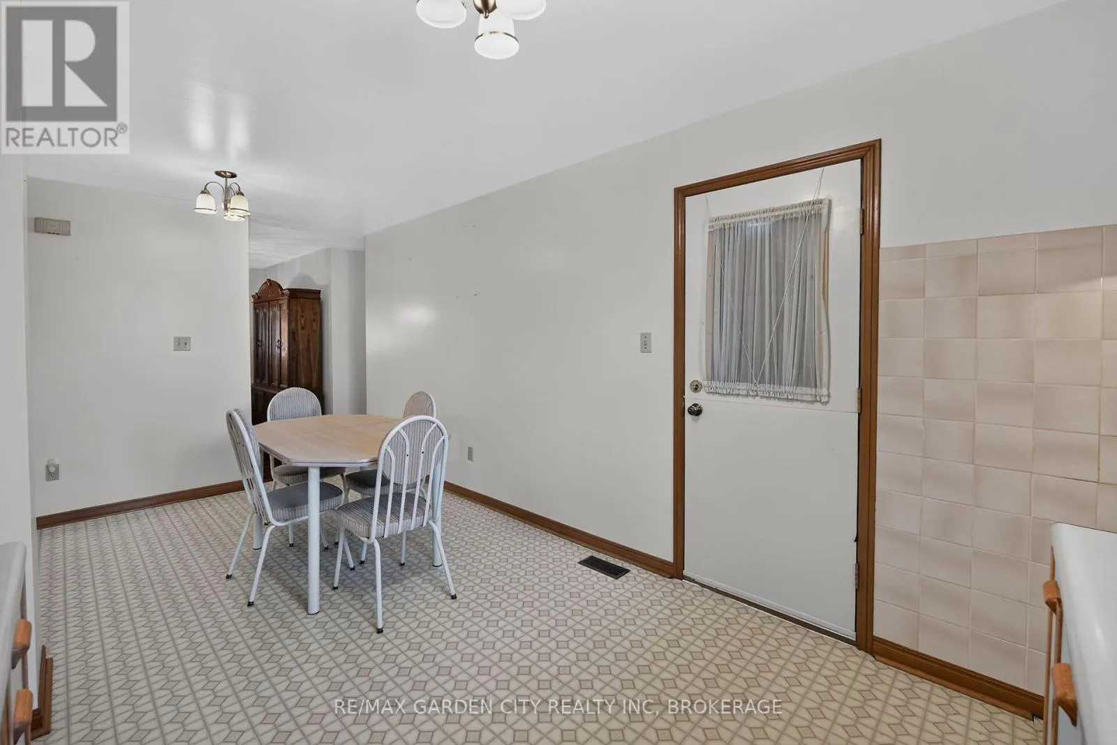 67 COLLEGE PARK DRIVE