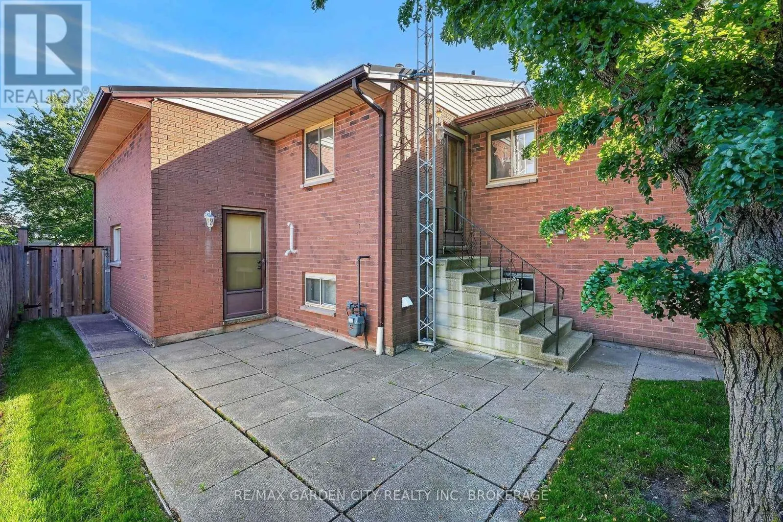 67 COLLEGE PARK DRIVE