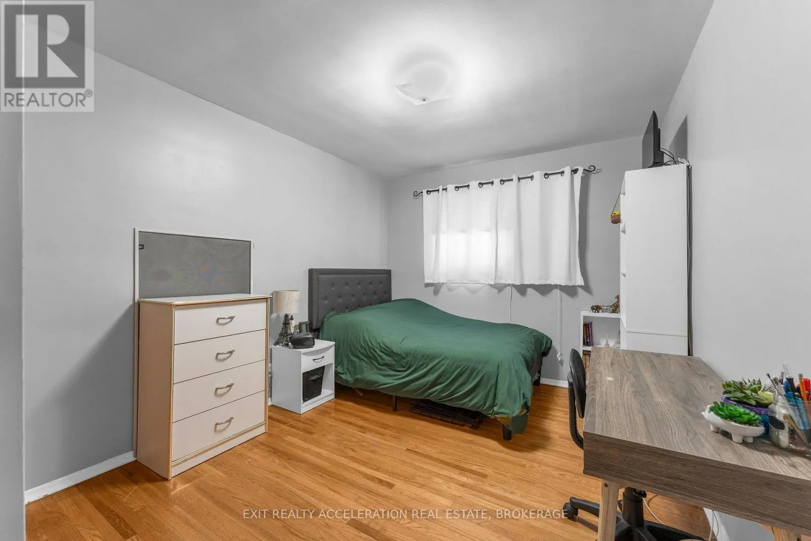 176 FIRST AVENUE