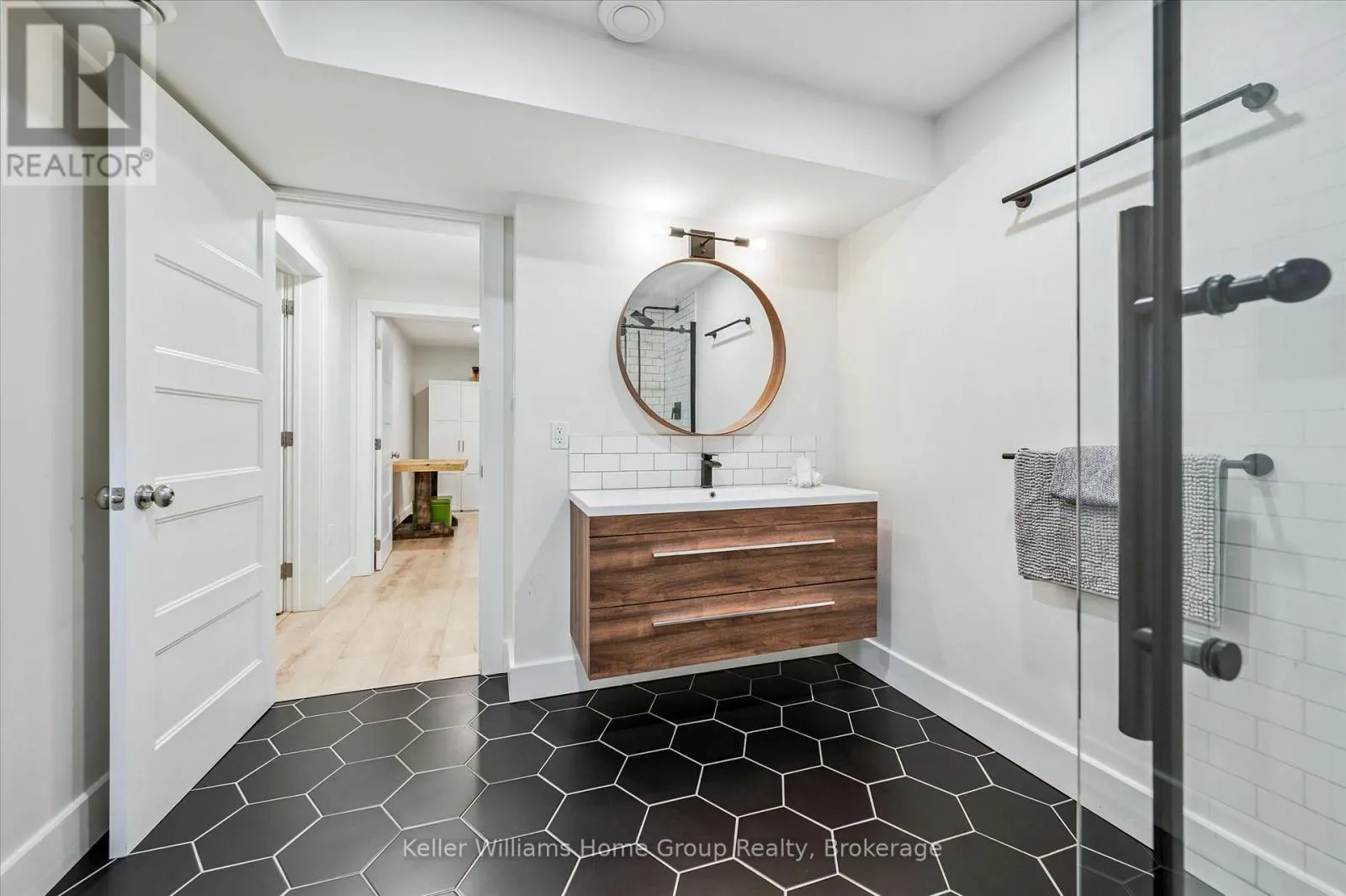 7708 NICHOL SIDEROAD 15