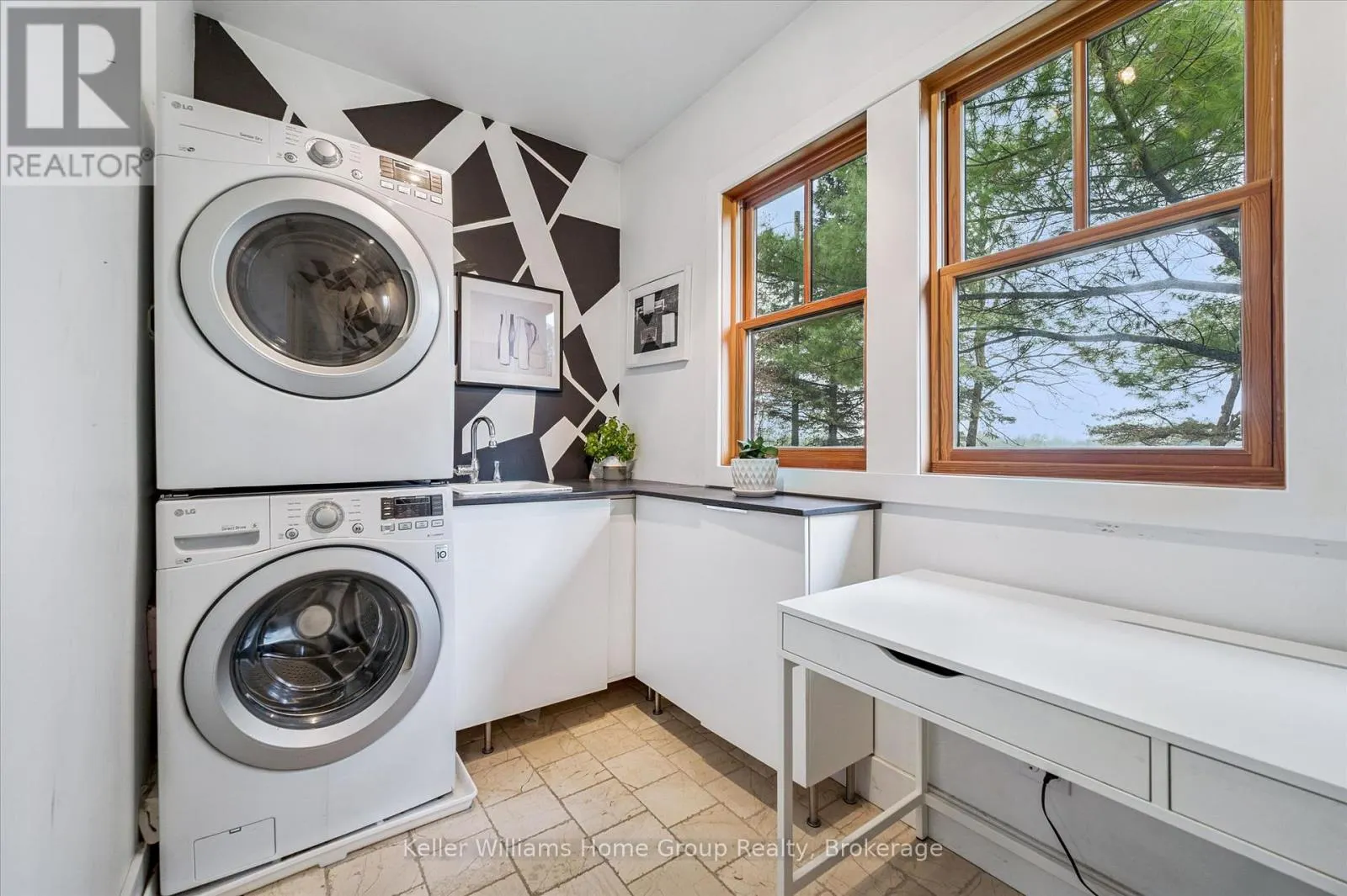 7708 NICHOL SIDEROAD 15