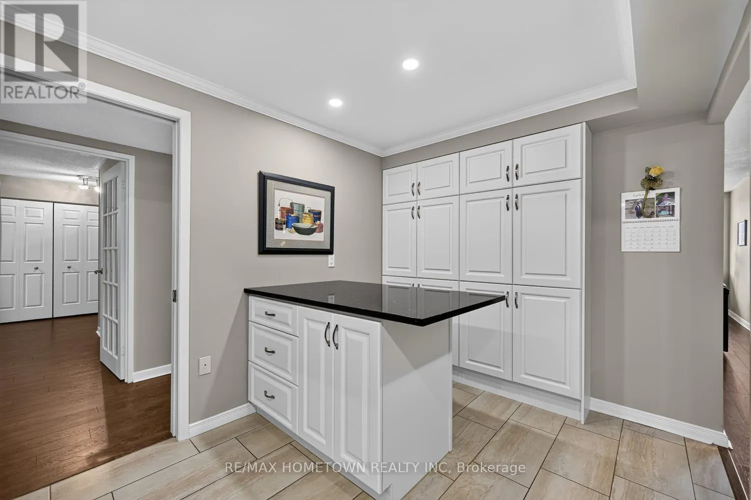 706 - 55 WATER STREET E