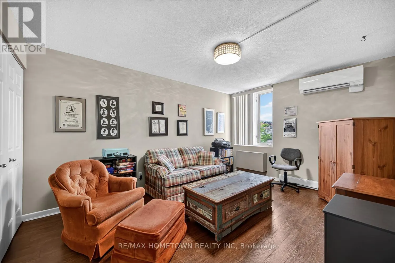 706 - 55 WATER STREET E