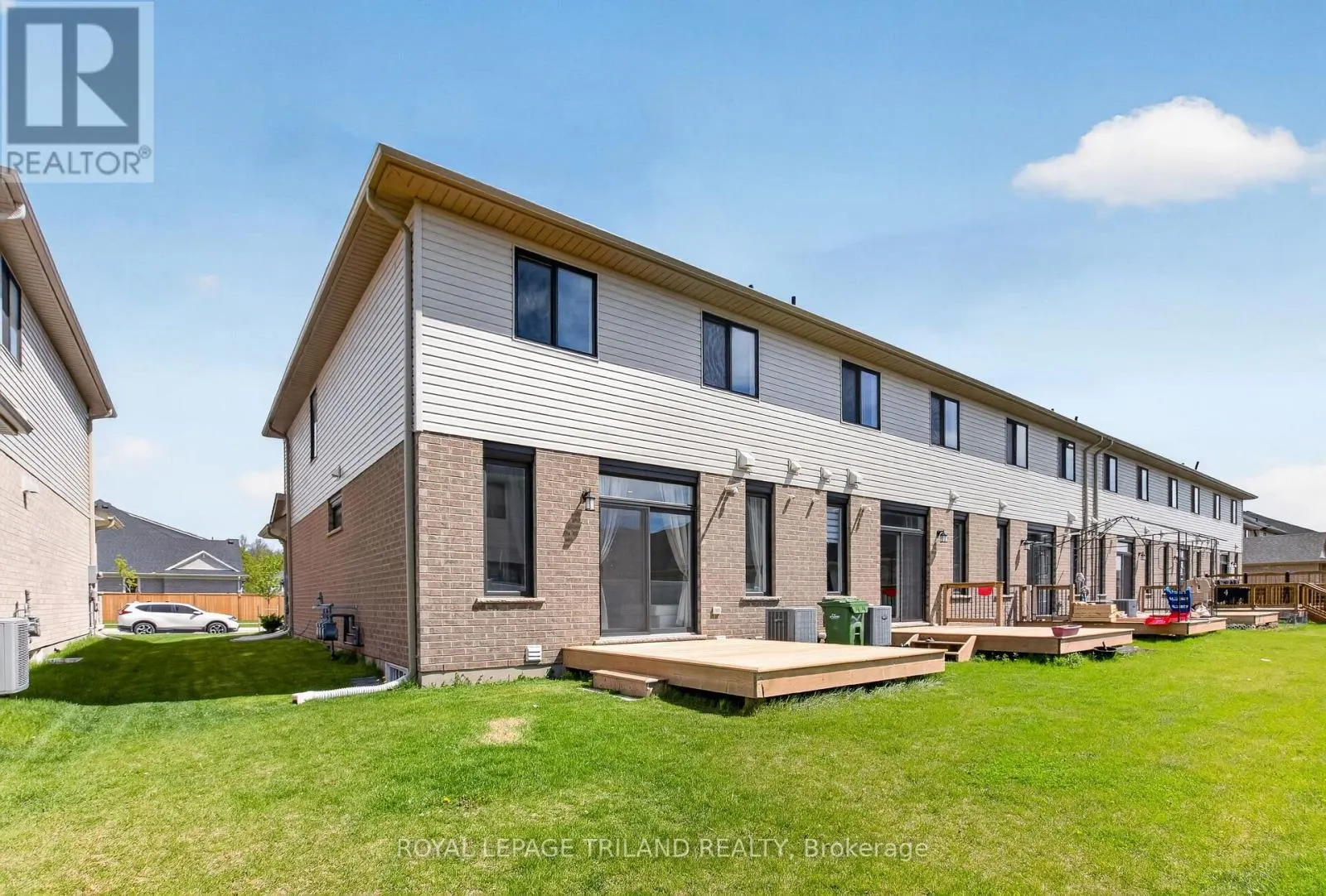 102 CORTLAND TERRACE