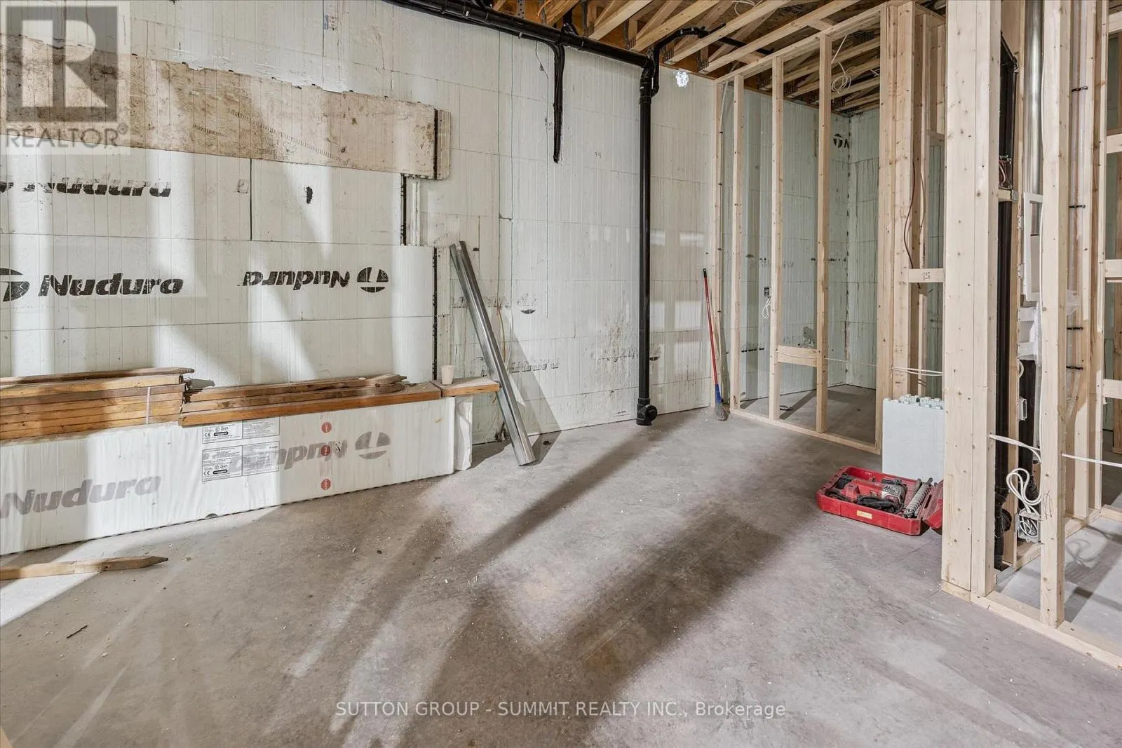 227 HOOD ROAD
