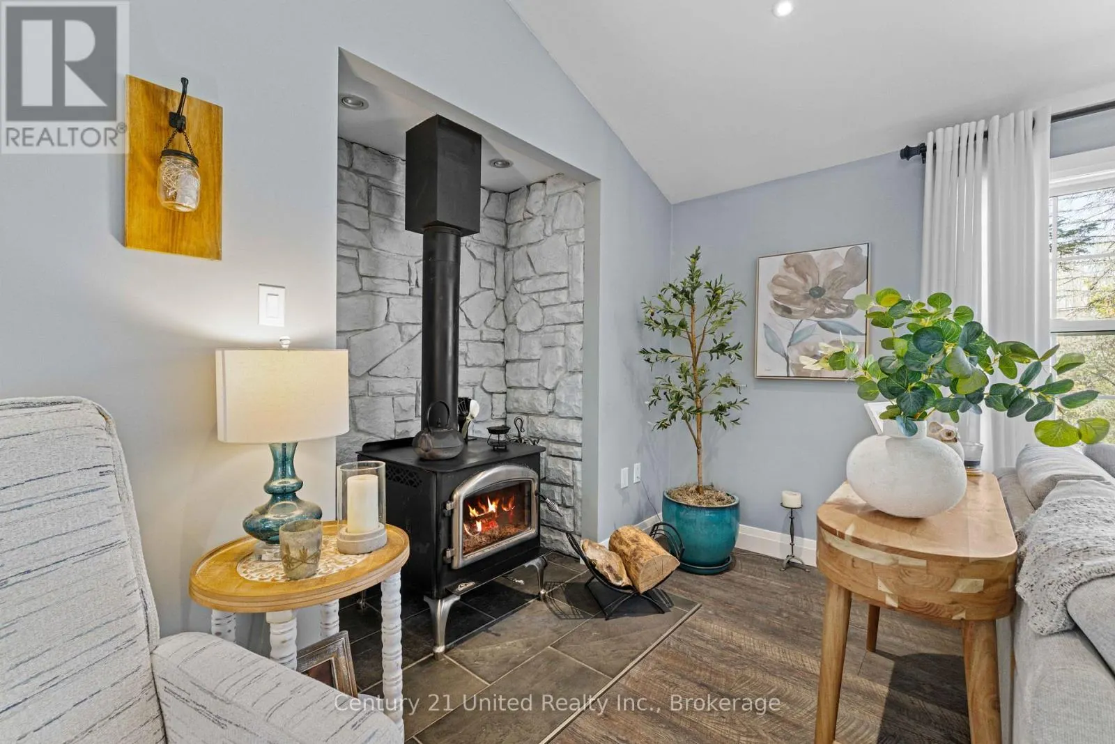 11 BIRCH TERRACE