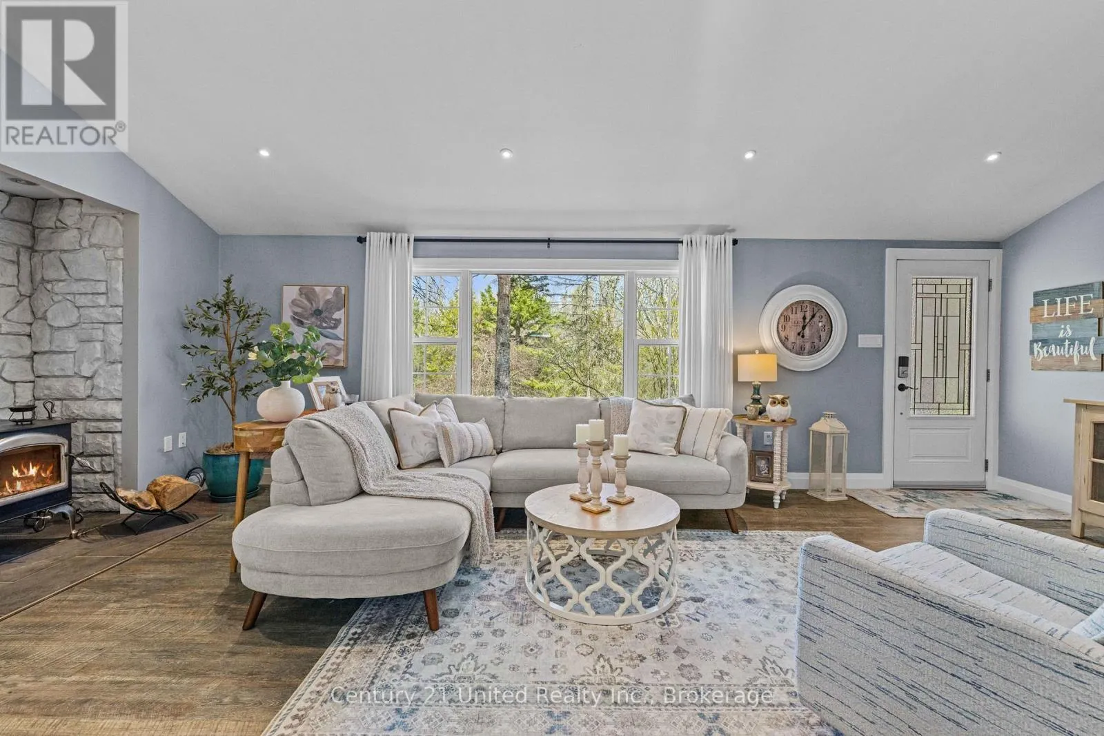 11 BIRCH TERRACE