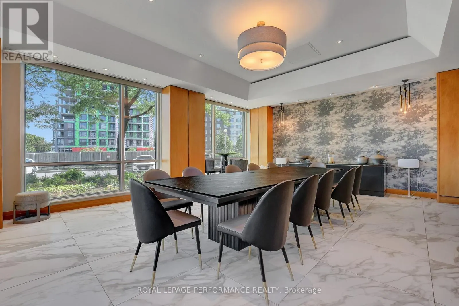 2603 - 38 METROPOLE PRIVATE