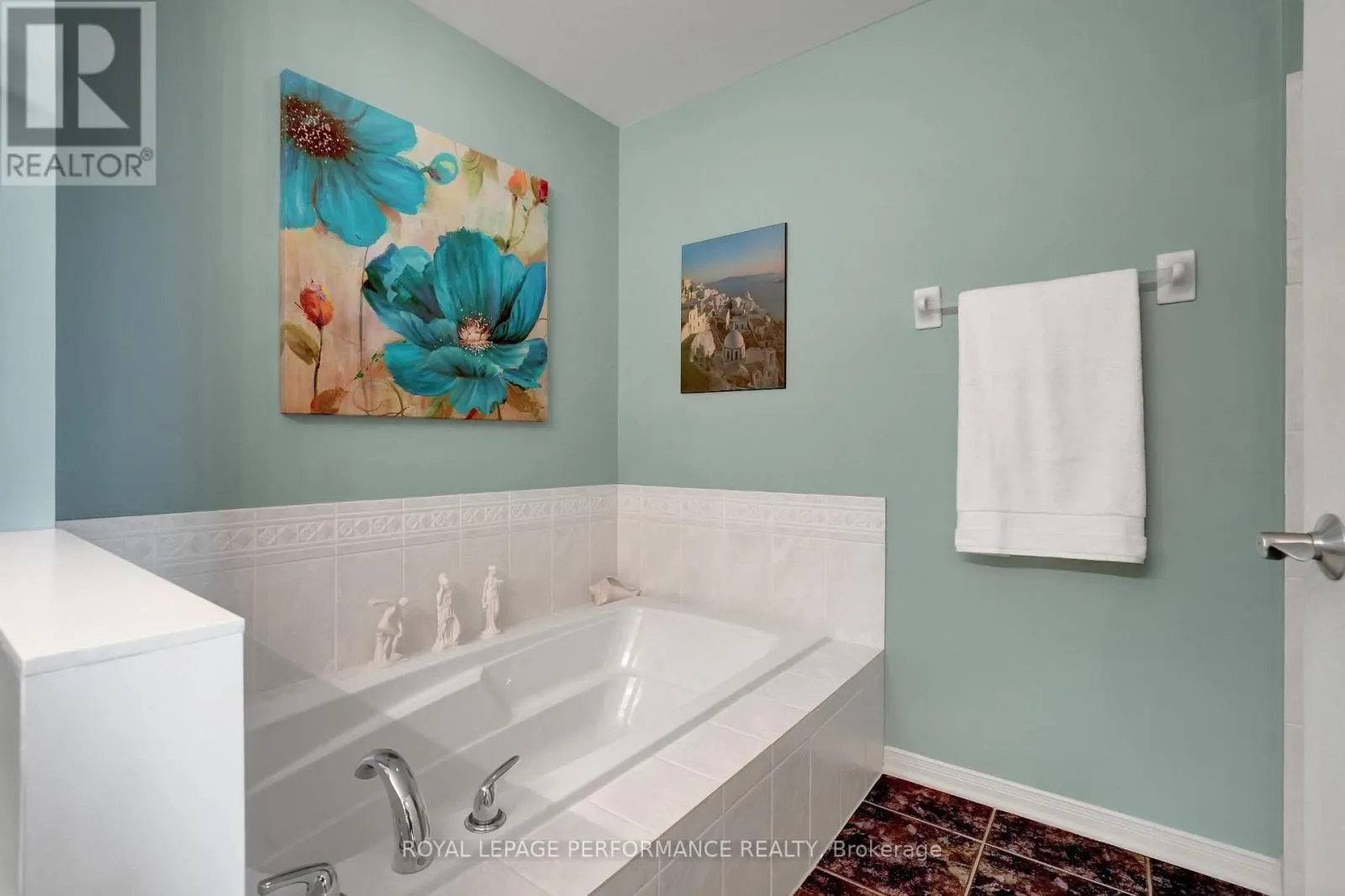 2603 - 38 METROPOLE PRIVATE