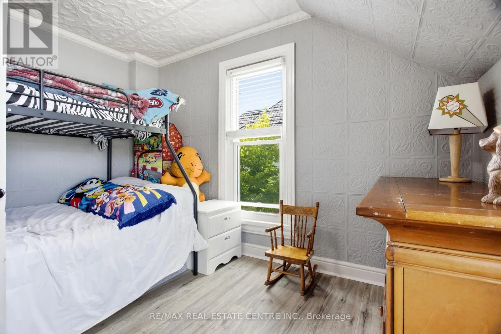 1108 QUEENSTON ROAD