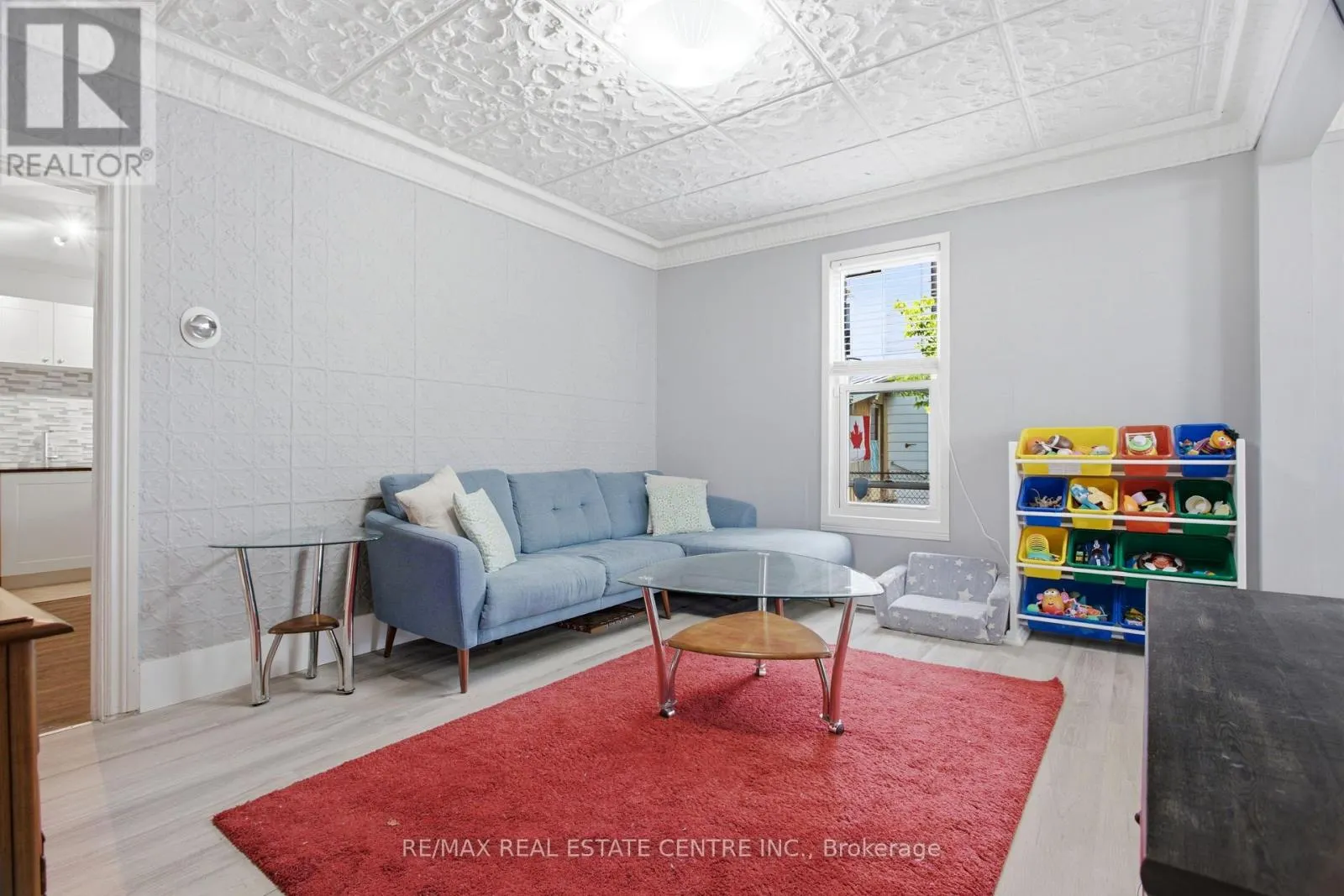 1108 QUEENSTON ROAD