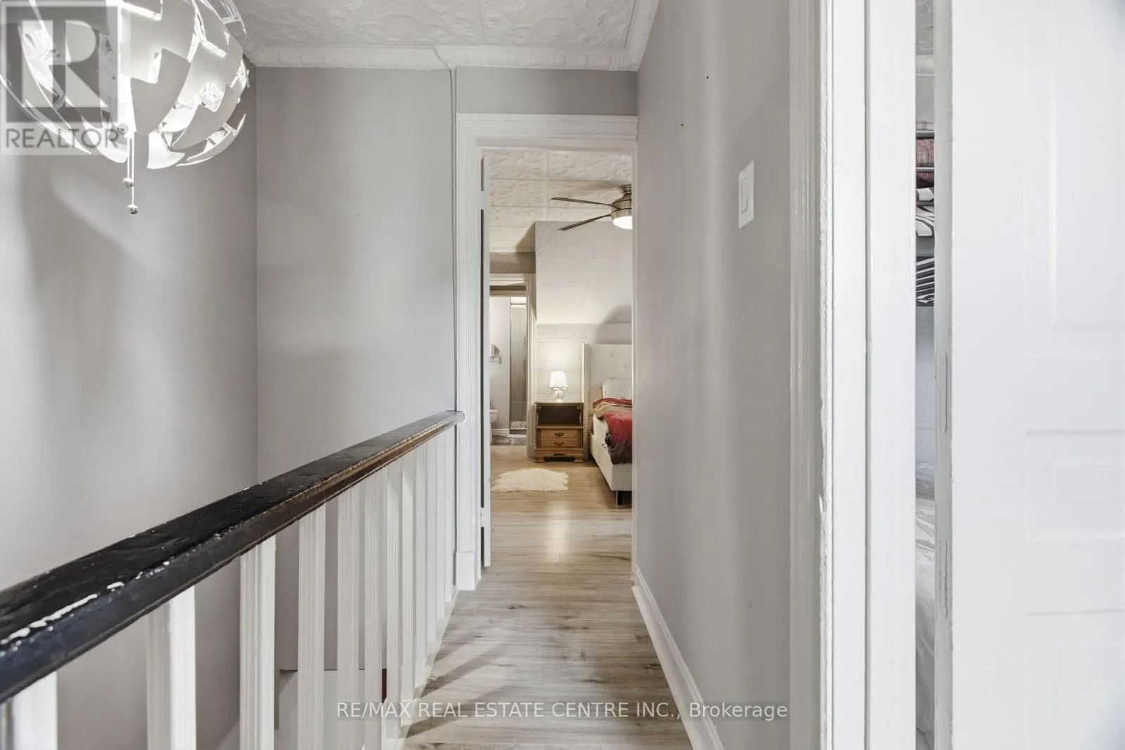 1108 QUEENSTON ROAD