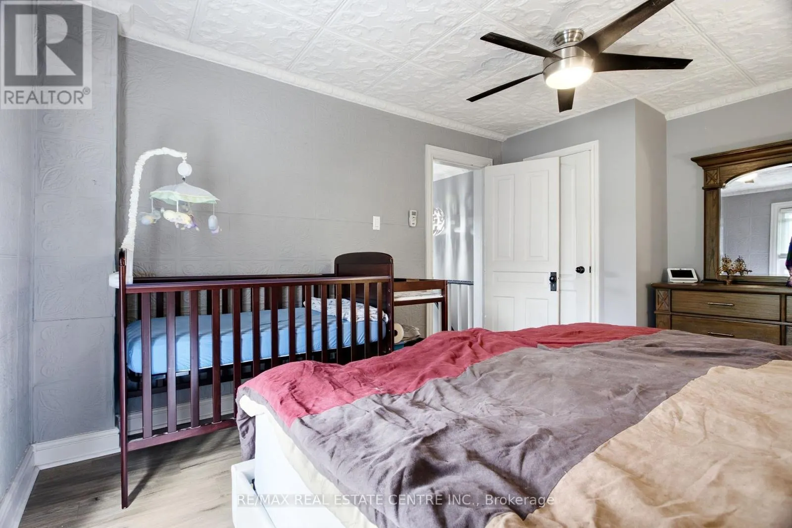 1108 QUEENSTON ROAD