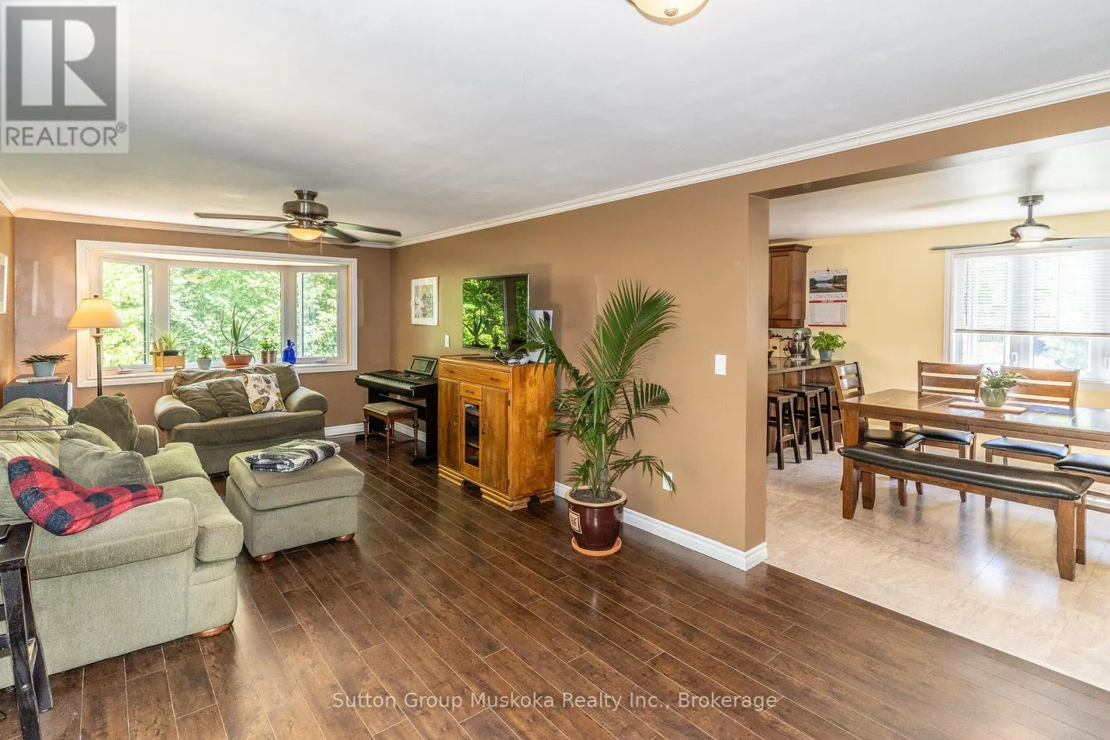 1467 NORTH MARY LAKE ROAD