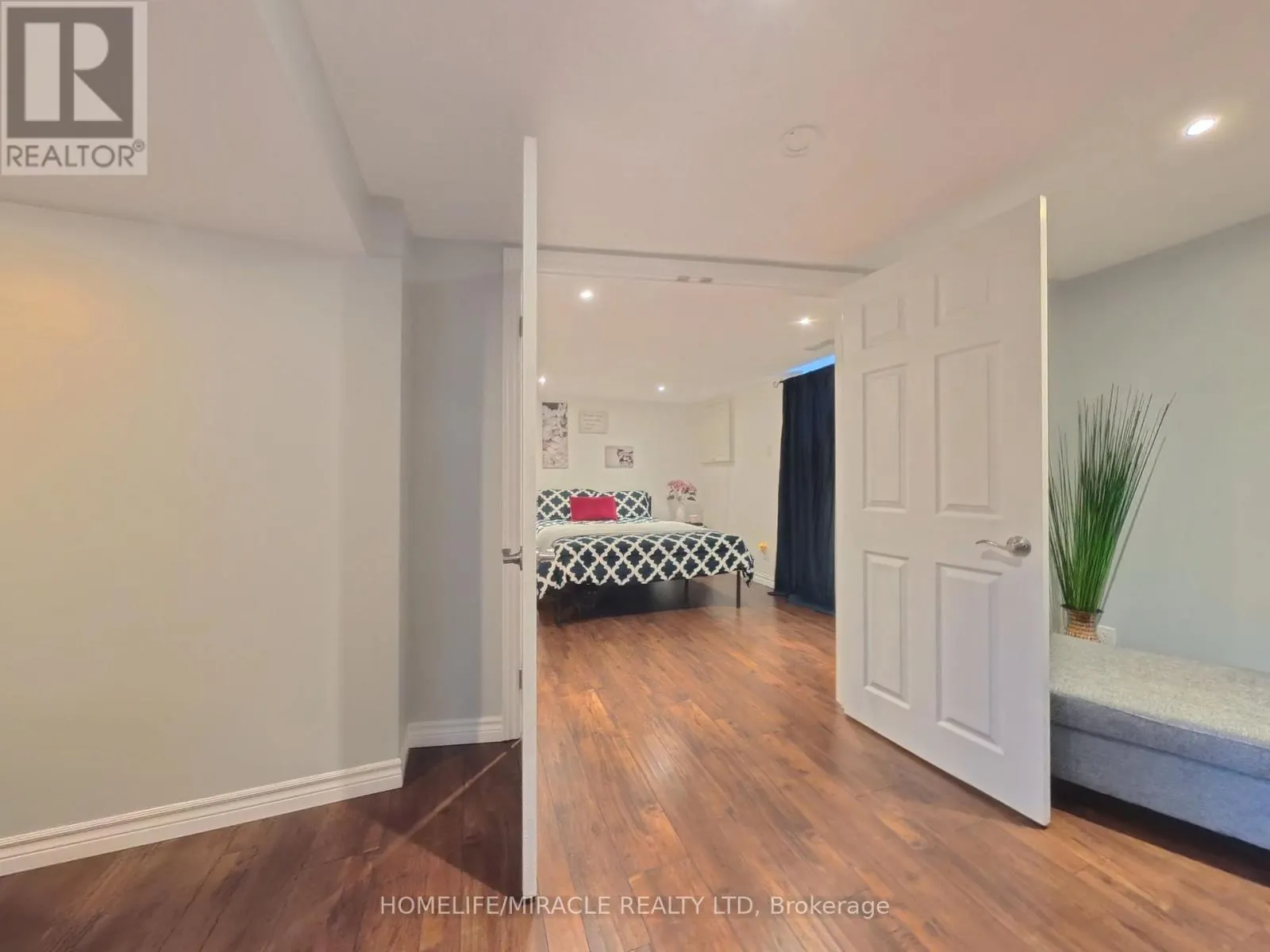 380 GRANGEWOOD DRIVE