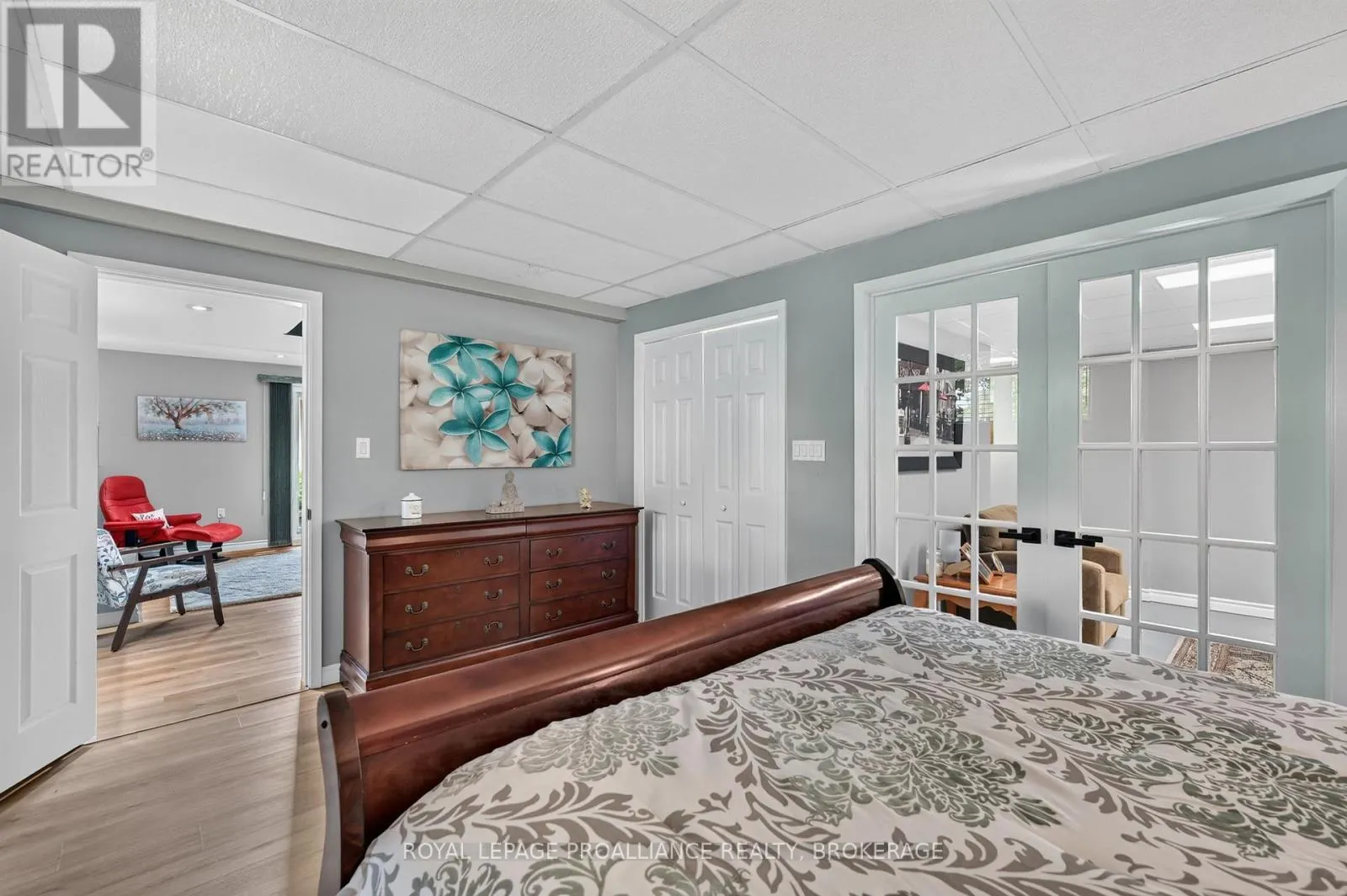 38 WILLOWBANK ROAD W